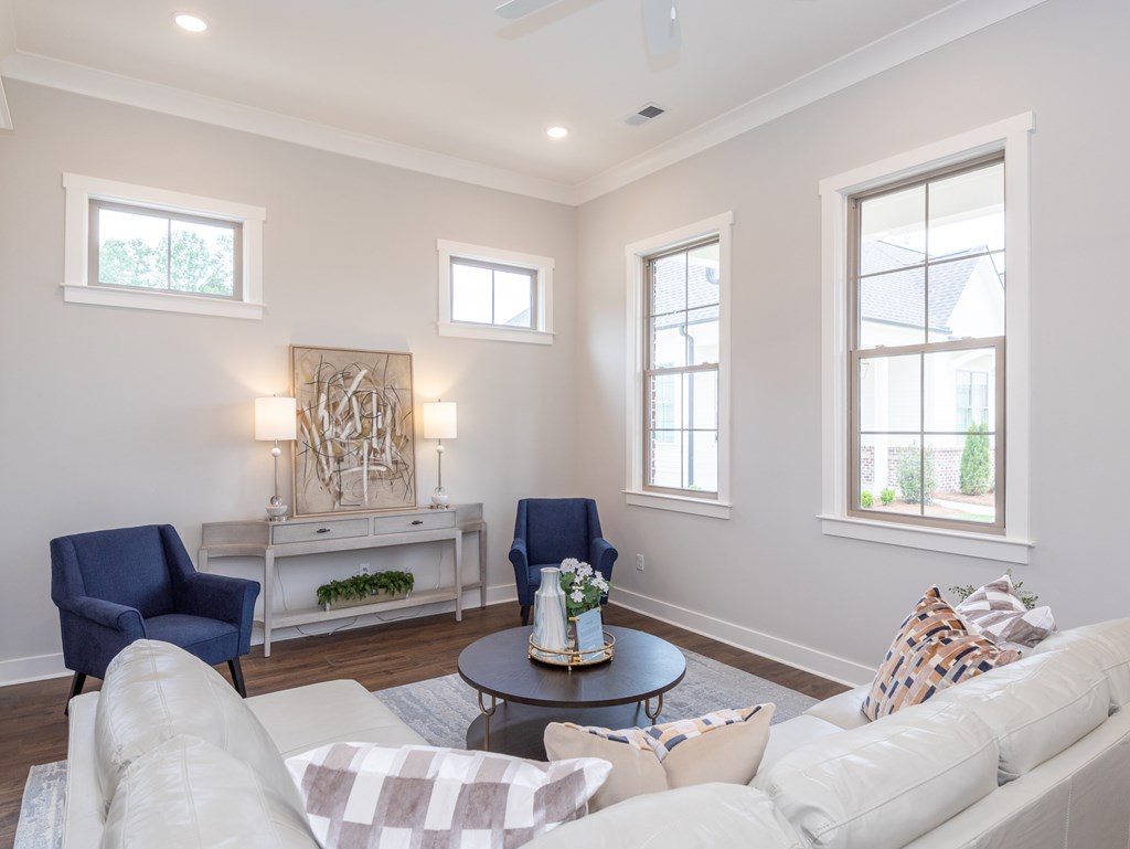 322 Cottage View