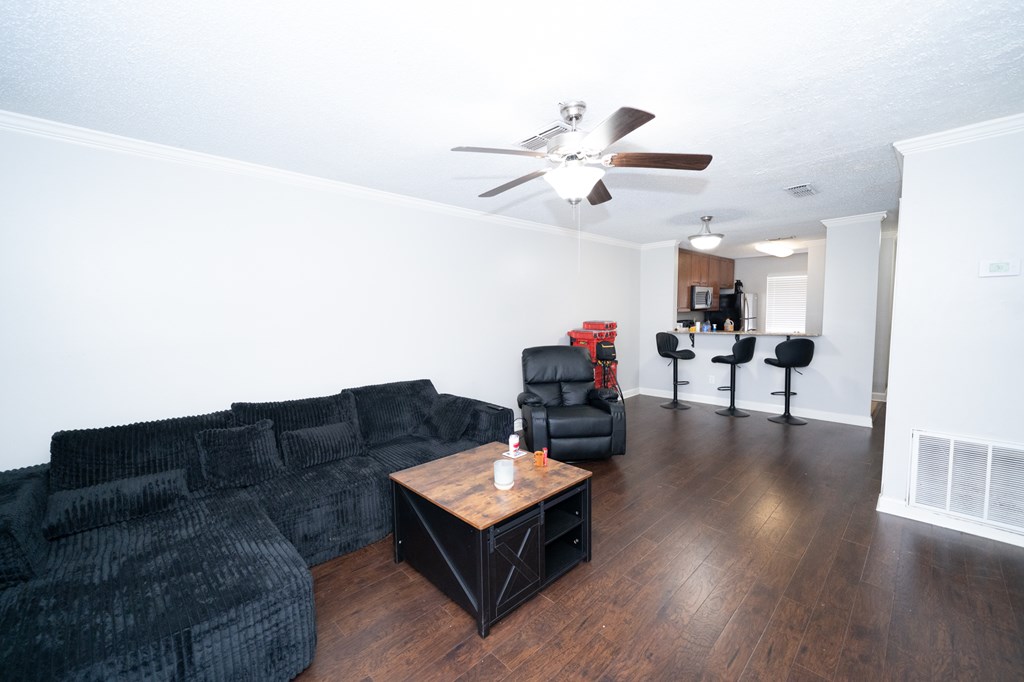 2112 Old Taylor Rd., #b1