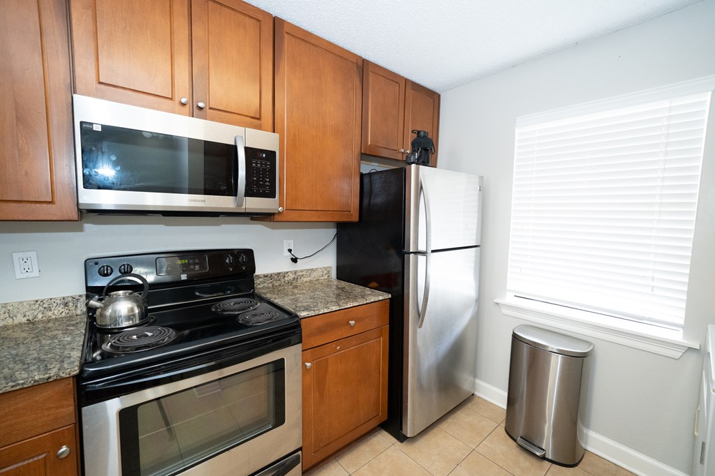 2112 Old Taylor Rd., #b1