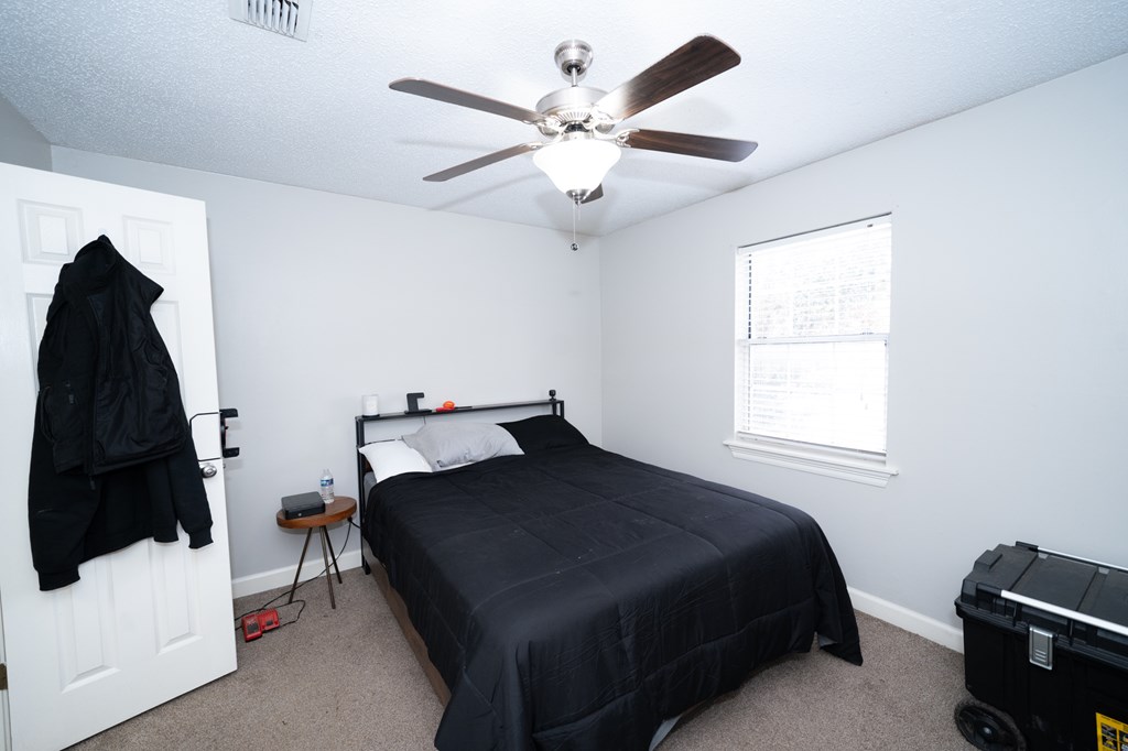 2112 Old Taylor Rd., #b1