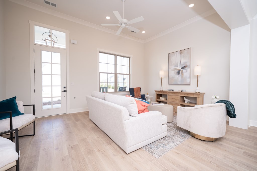325 Cottage View