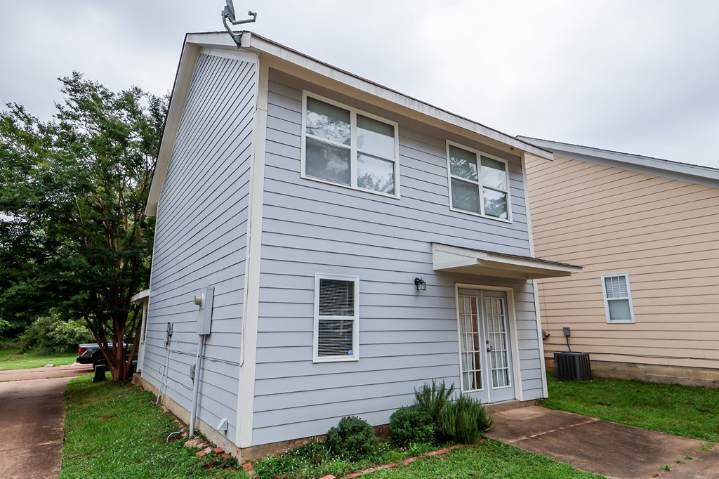 137 Countryview
