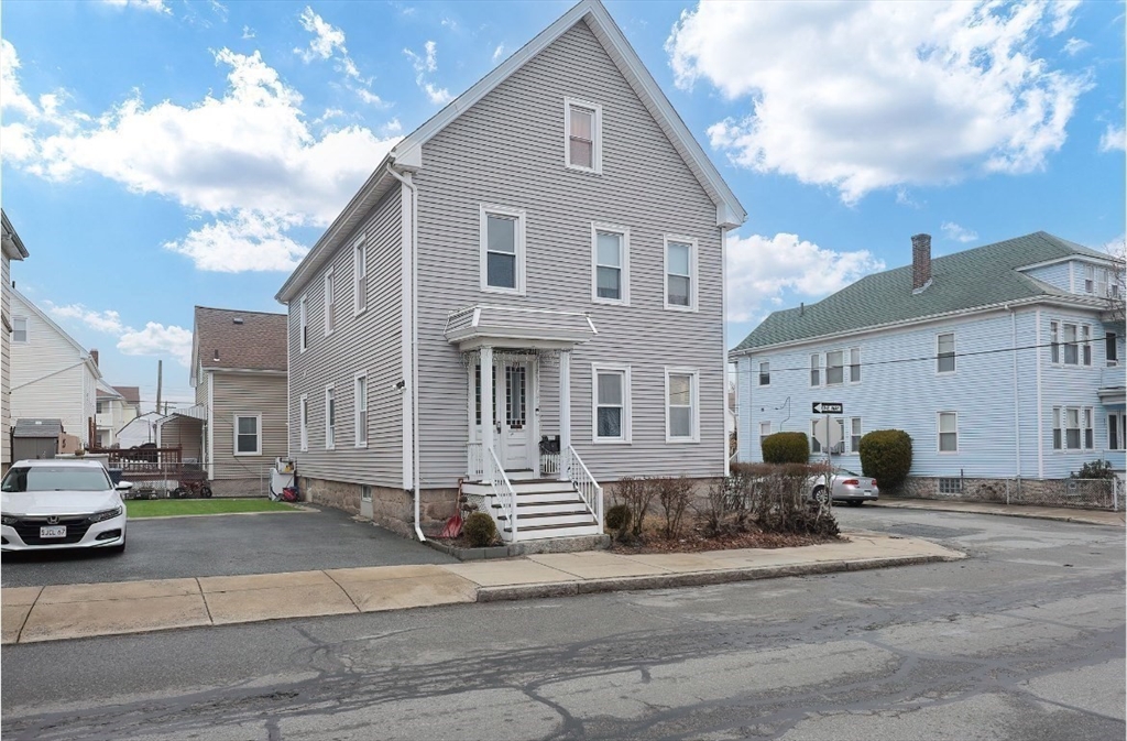 531 Rivet St