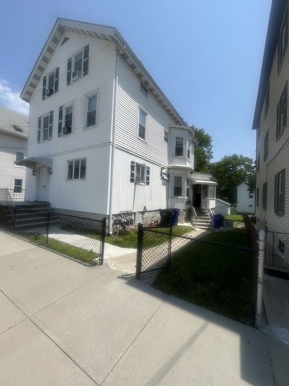 163 Linden St