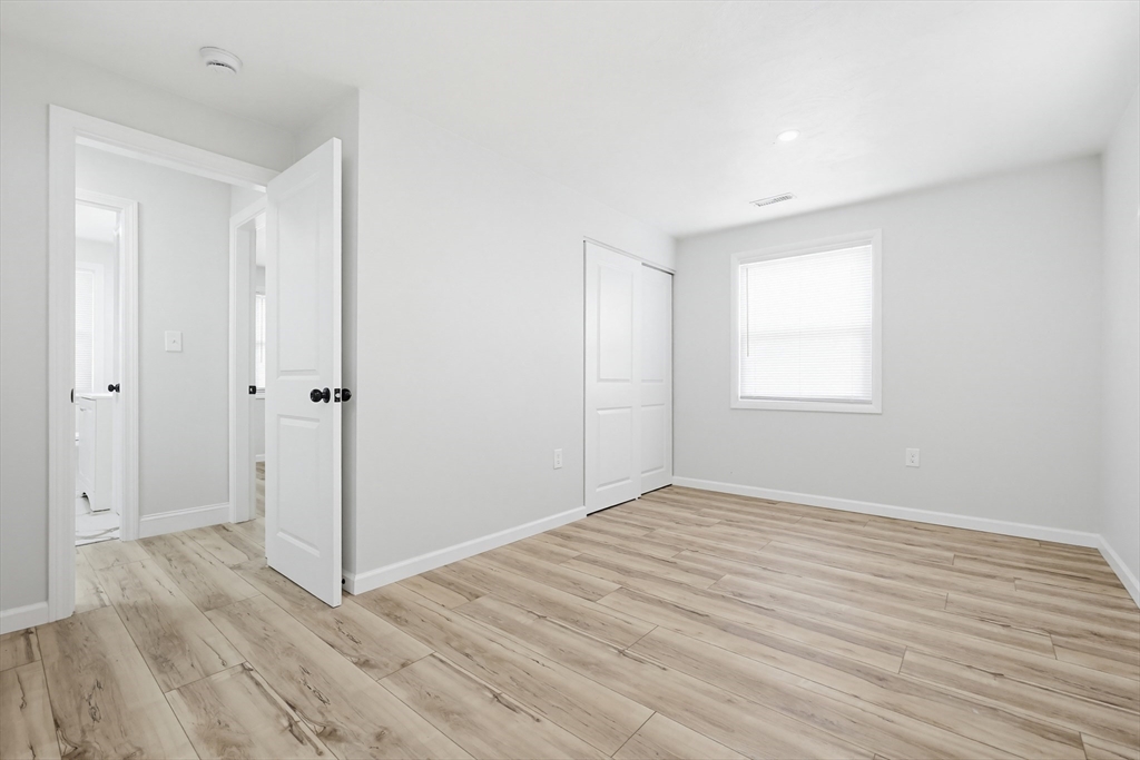 26 Debbie Rd