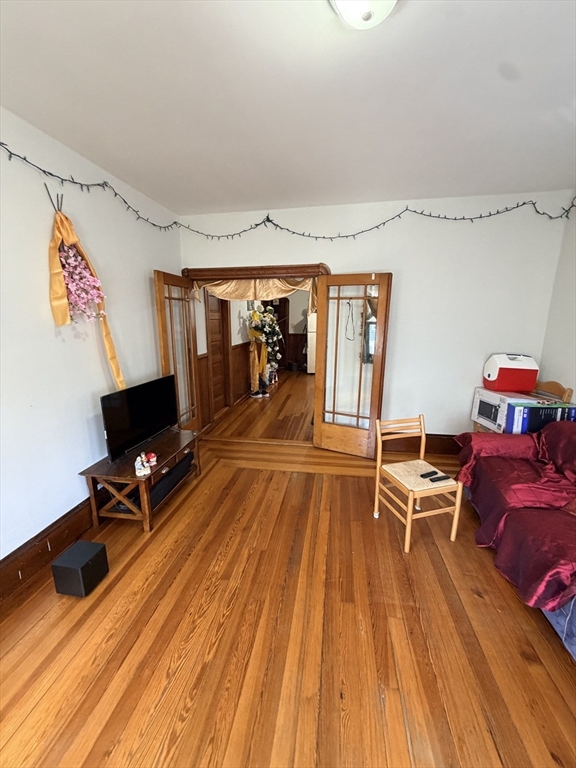 341 Earle St
