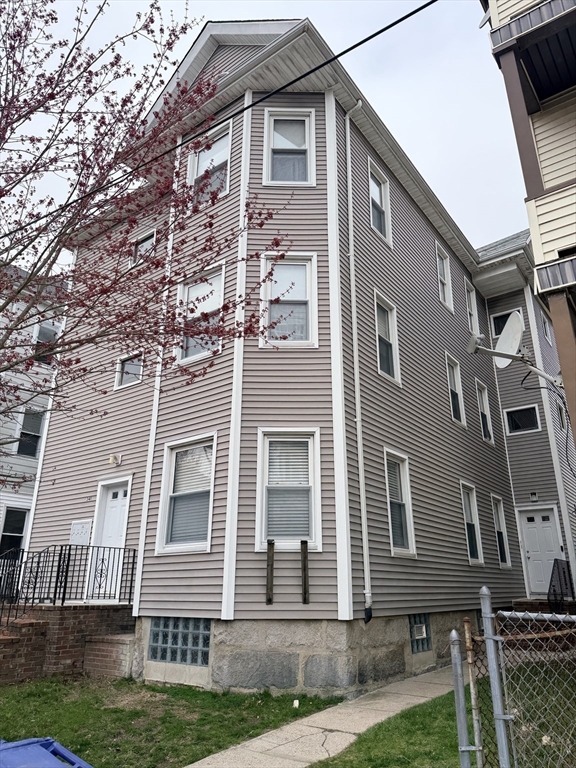 341 Earle St