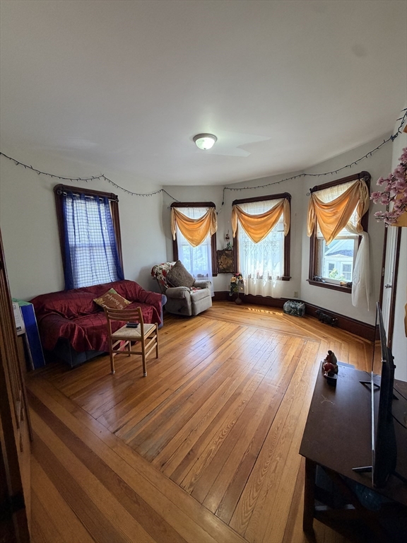 341 Earle St