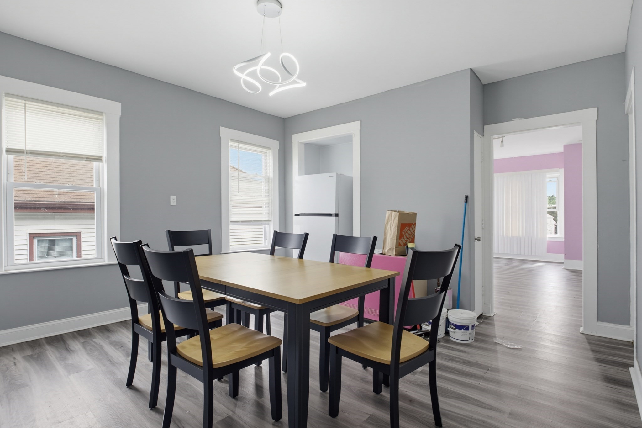 211 Weld St