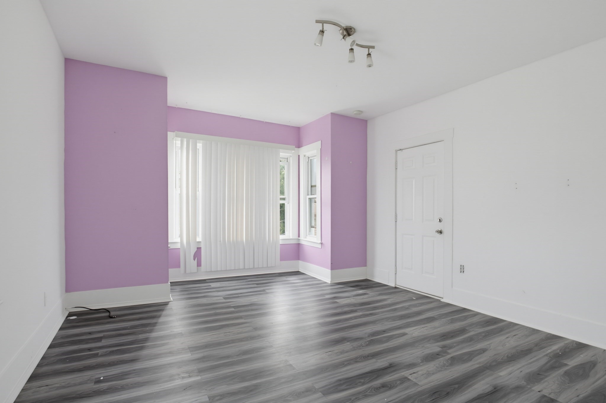211 Weld St