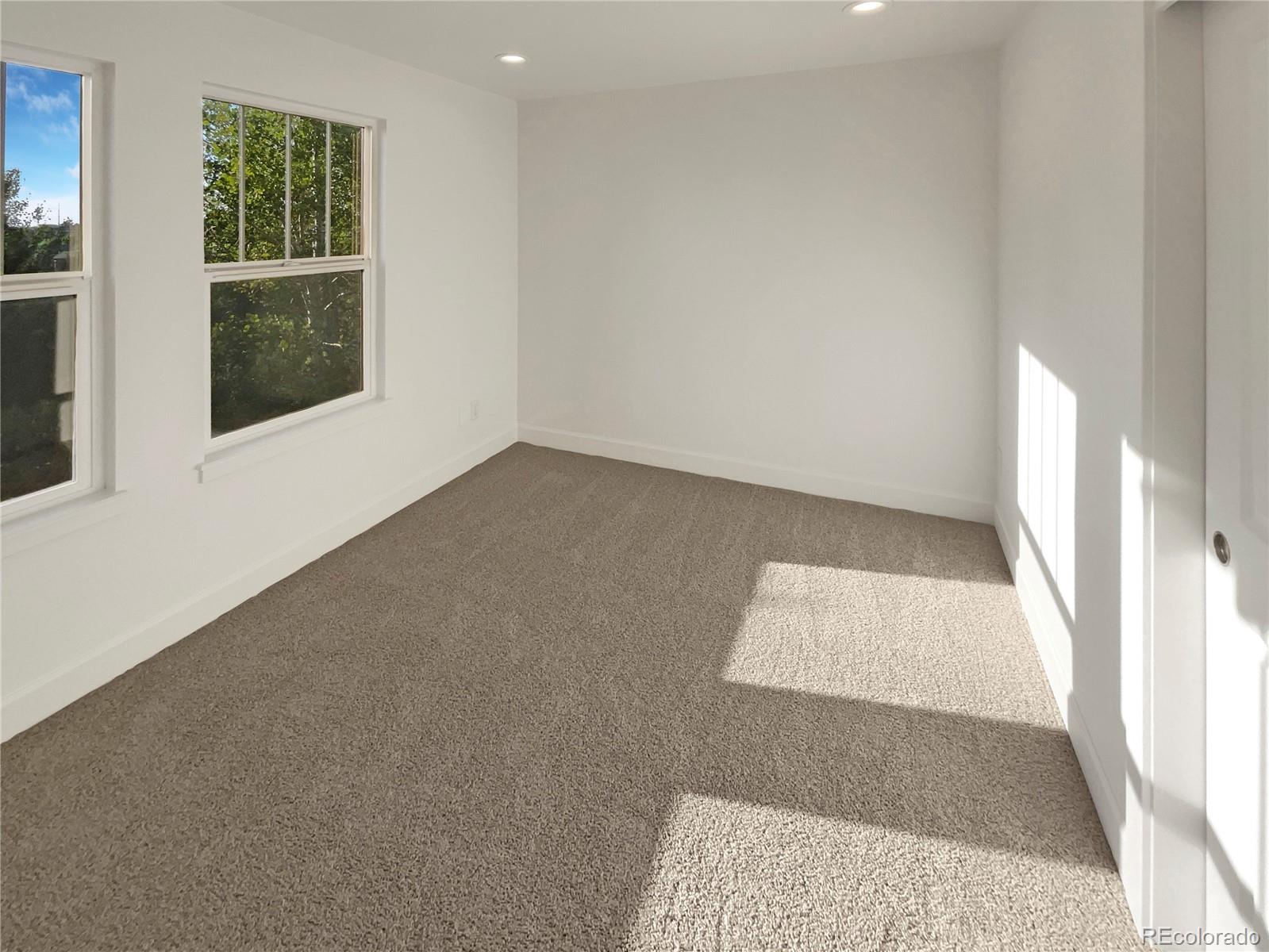 24955 E Roxbury Place