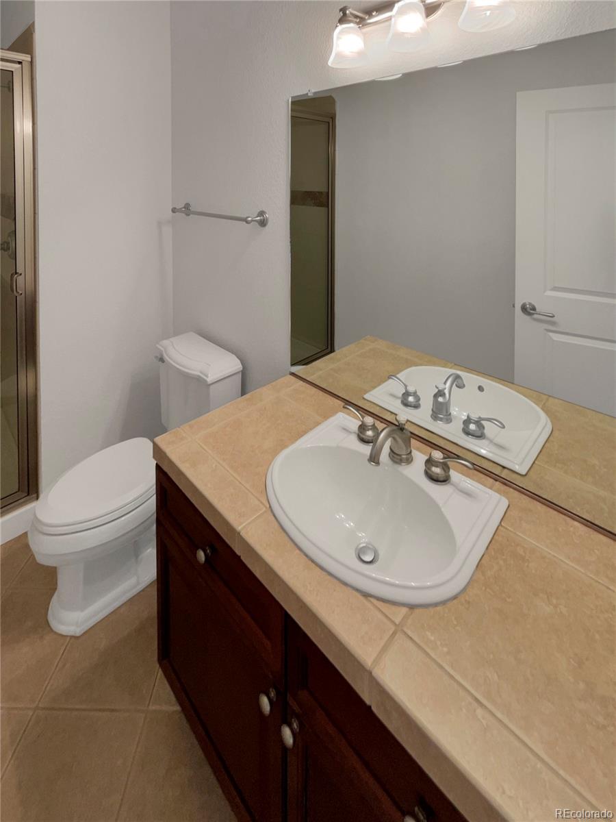 24955 E Roxbury Place