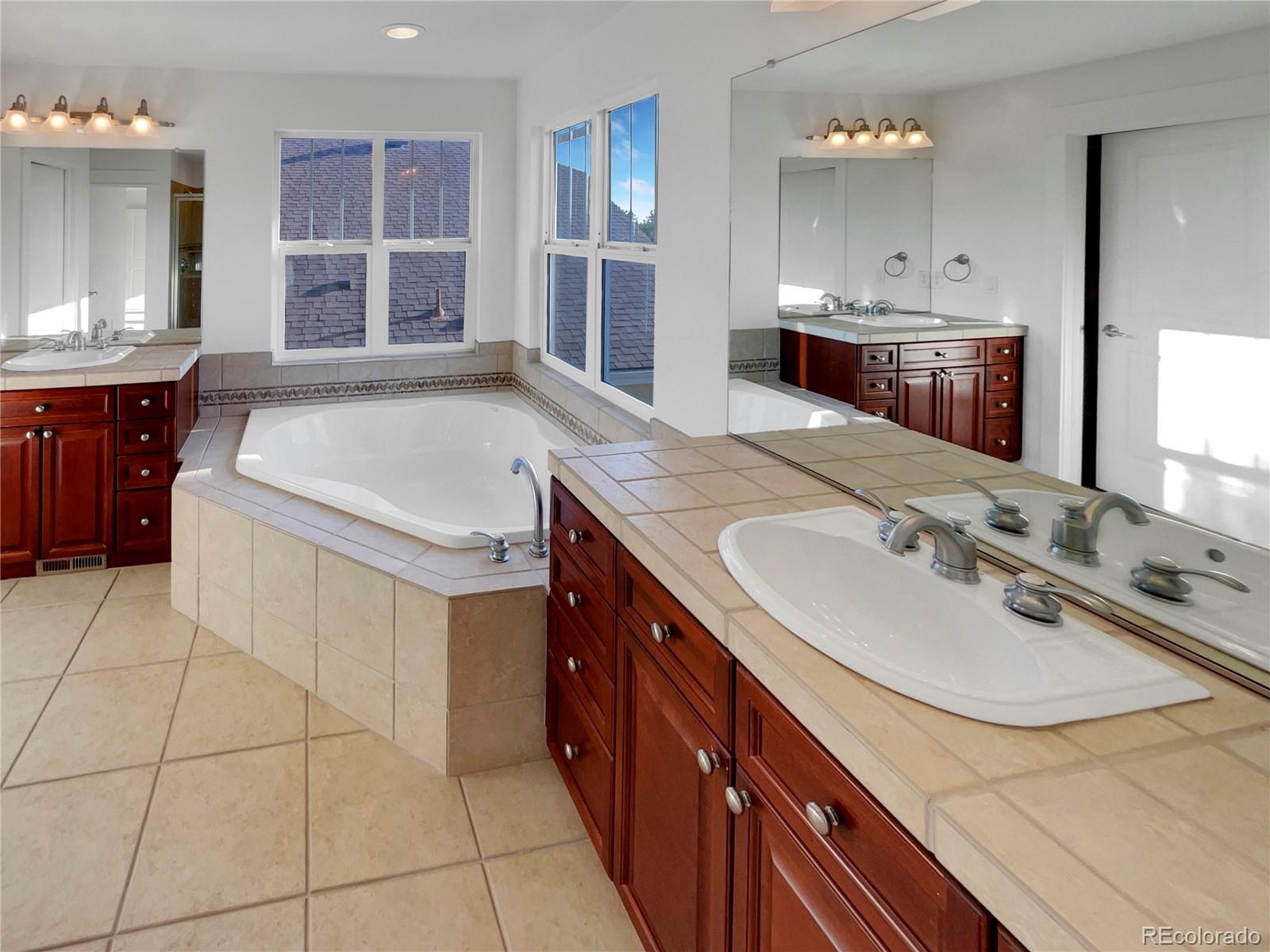 24955 E Roxbury Place