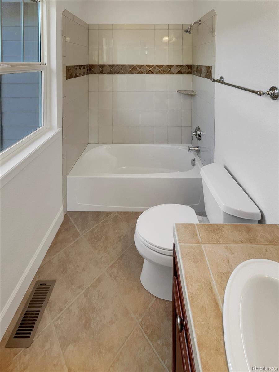 24955 E Roxbury Place