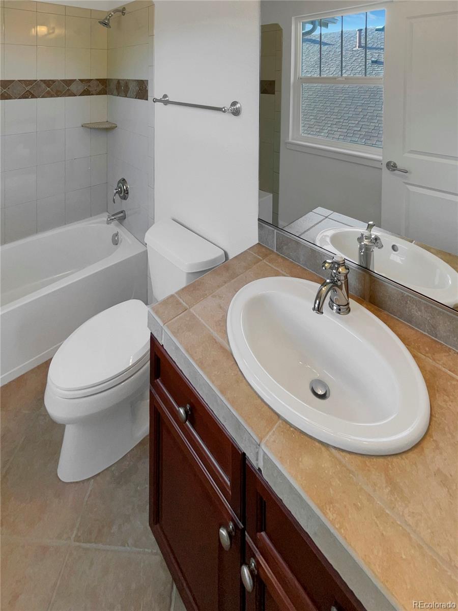 24955 E Roxbury Place