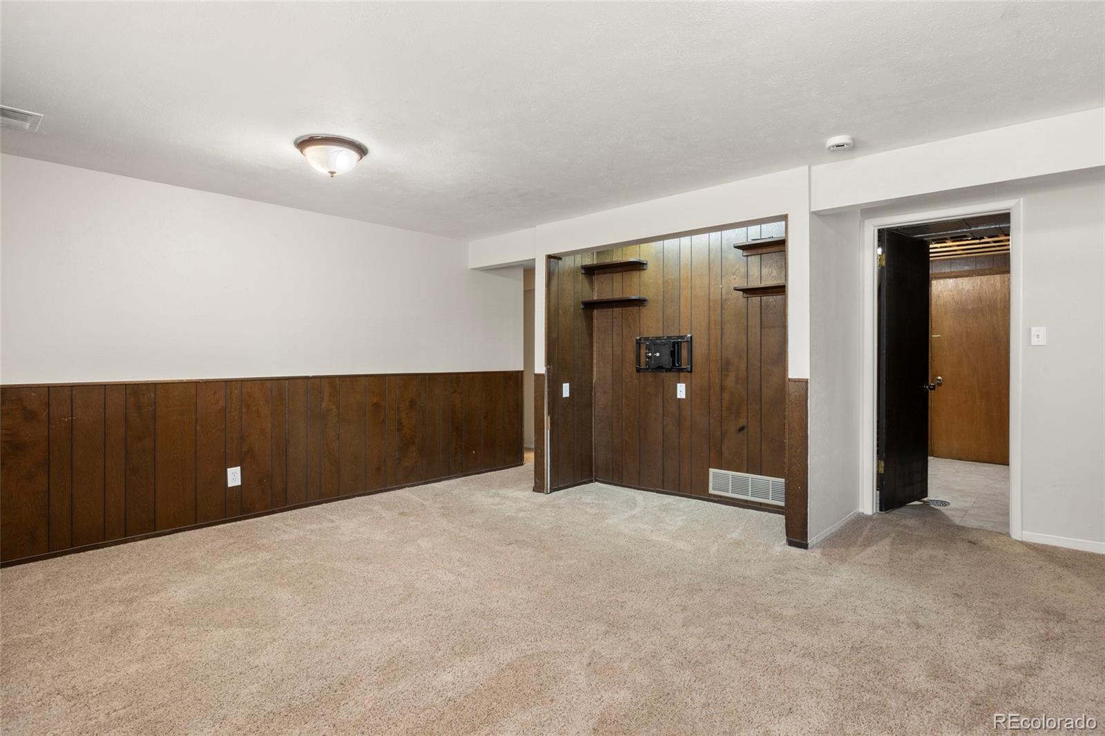 12009 E Virginia Place