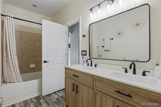 9433 Ashbury Circle Unit: 104