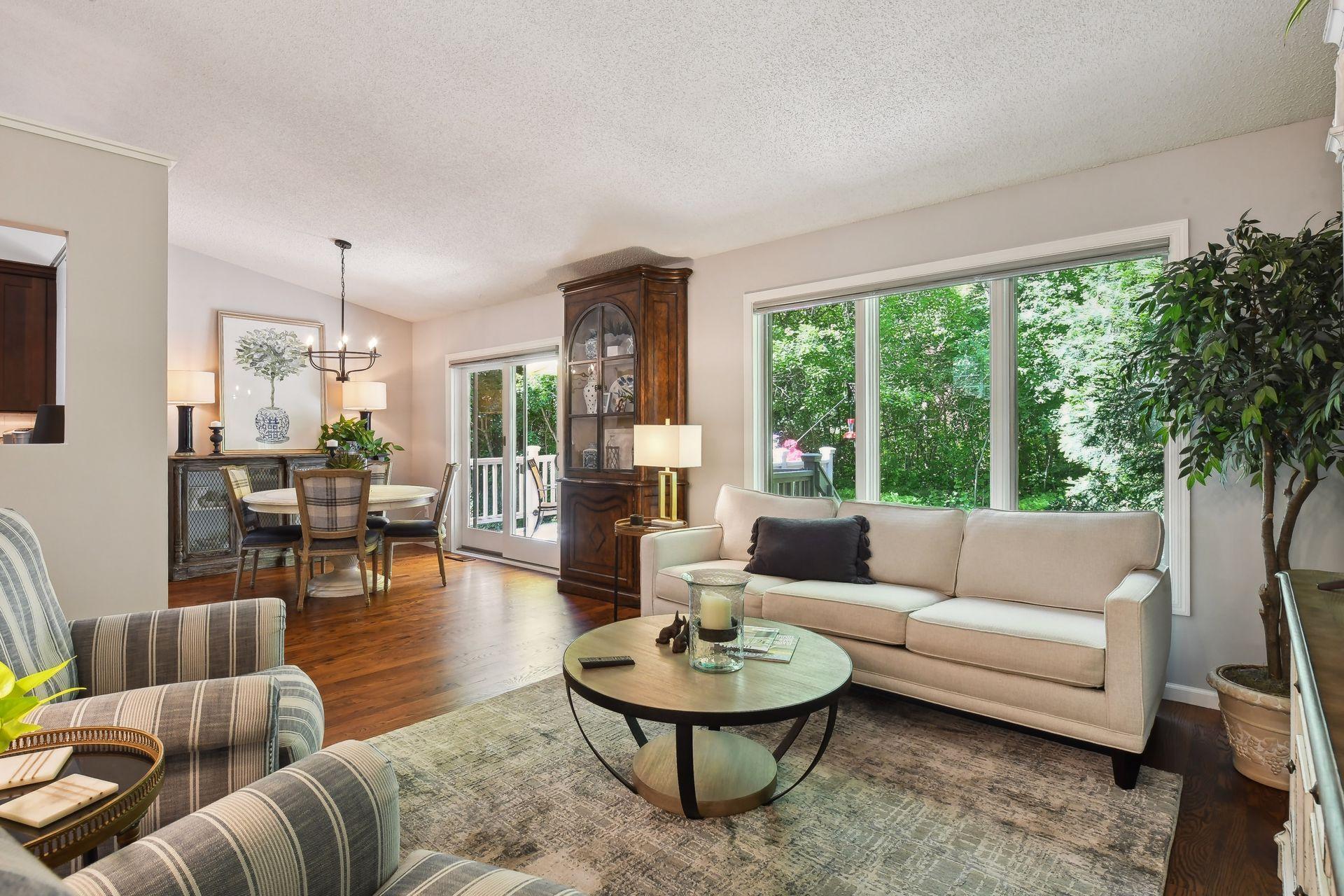 15525 Sussex Drive