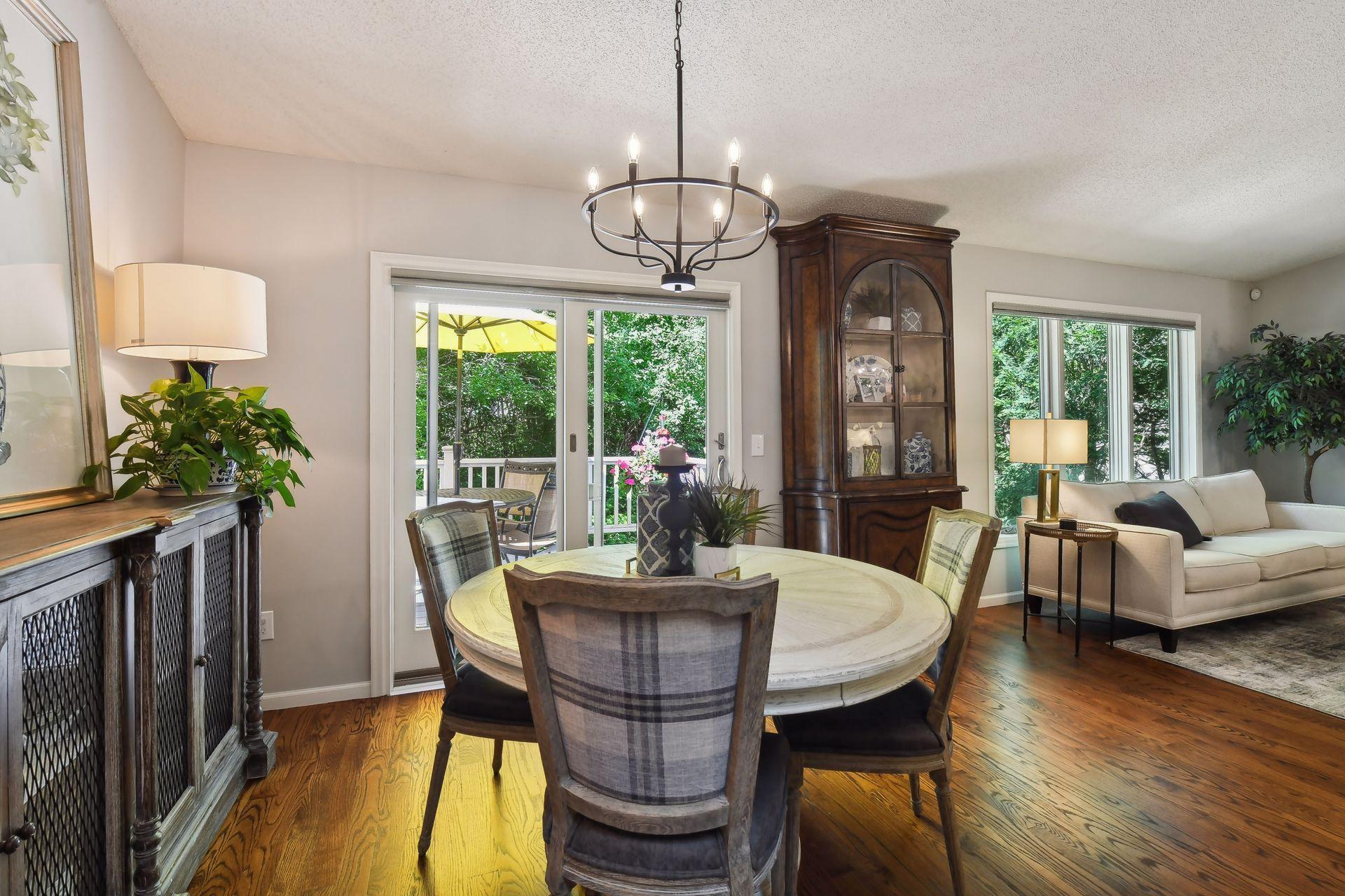 15525 Sussex Drive