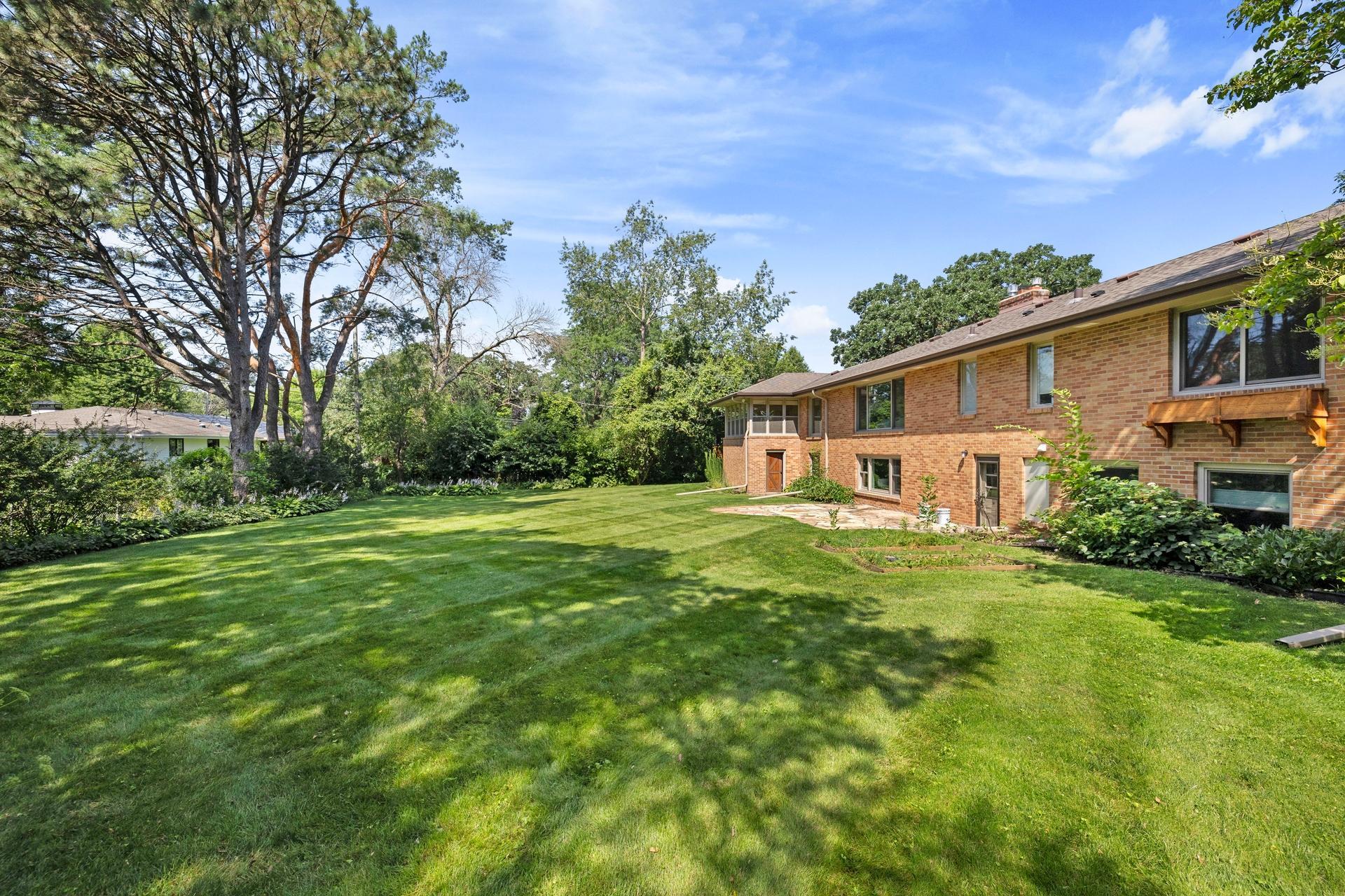 6109 Idylwood Drive