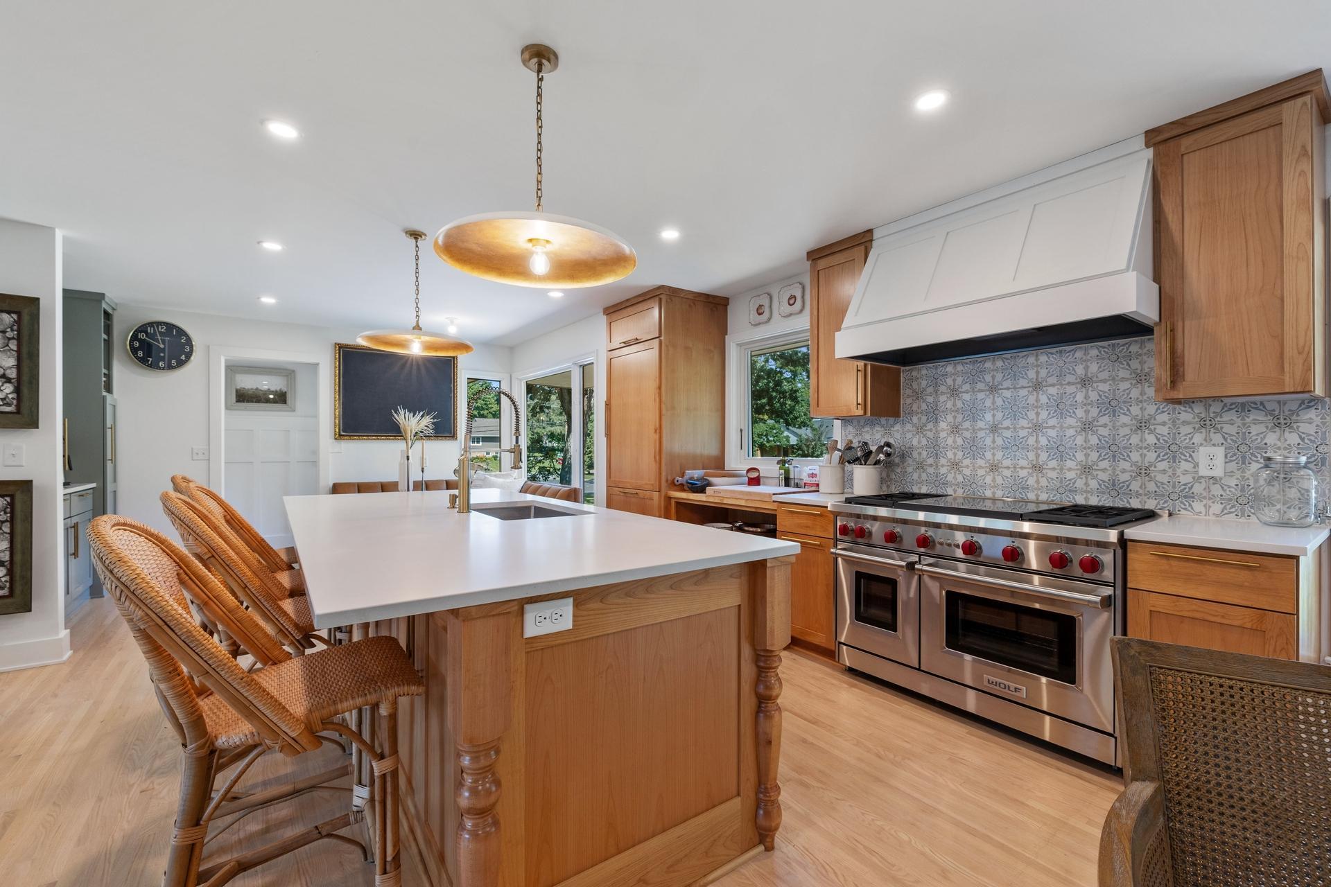 6109 Idylwood Drive