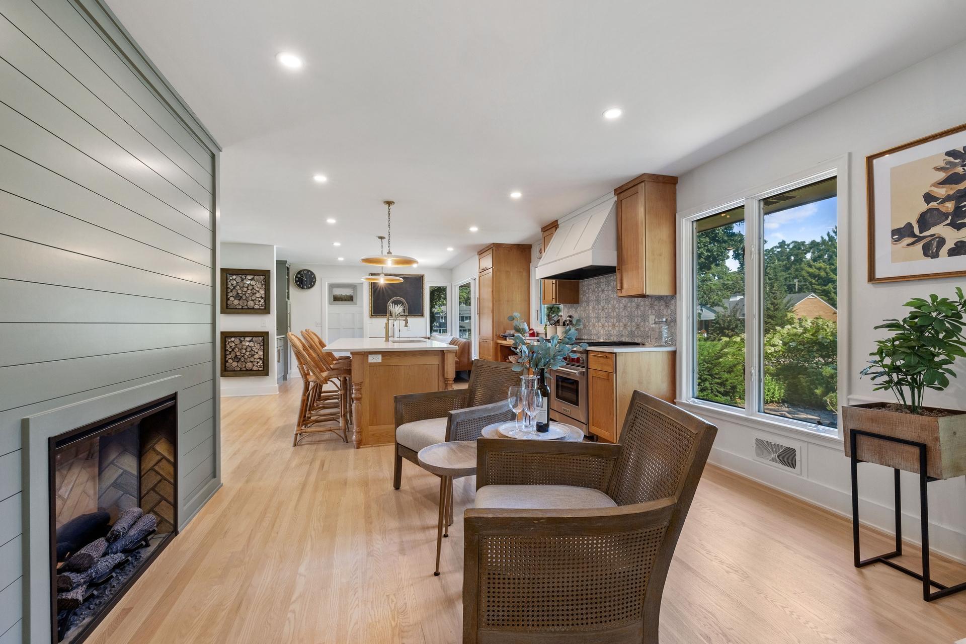 6109 Idylwood Drive