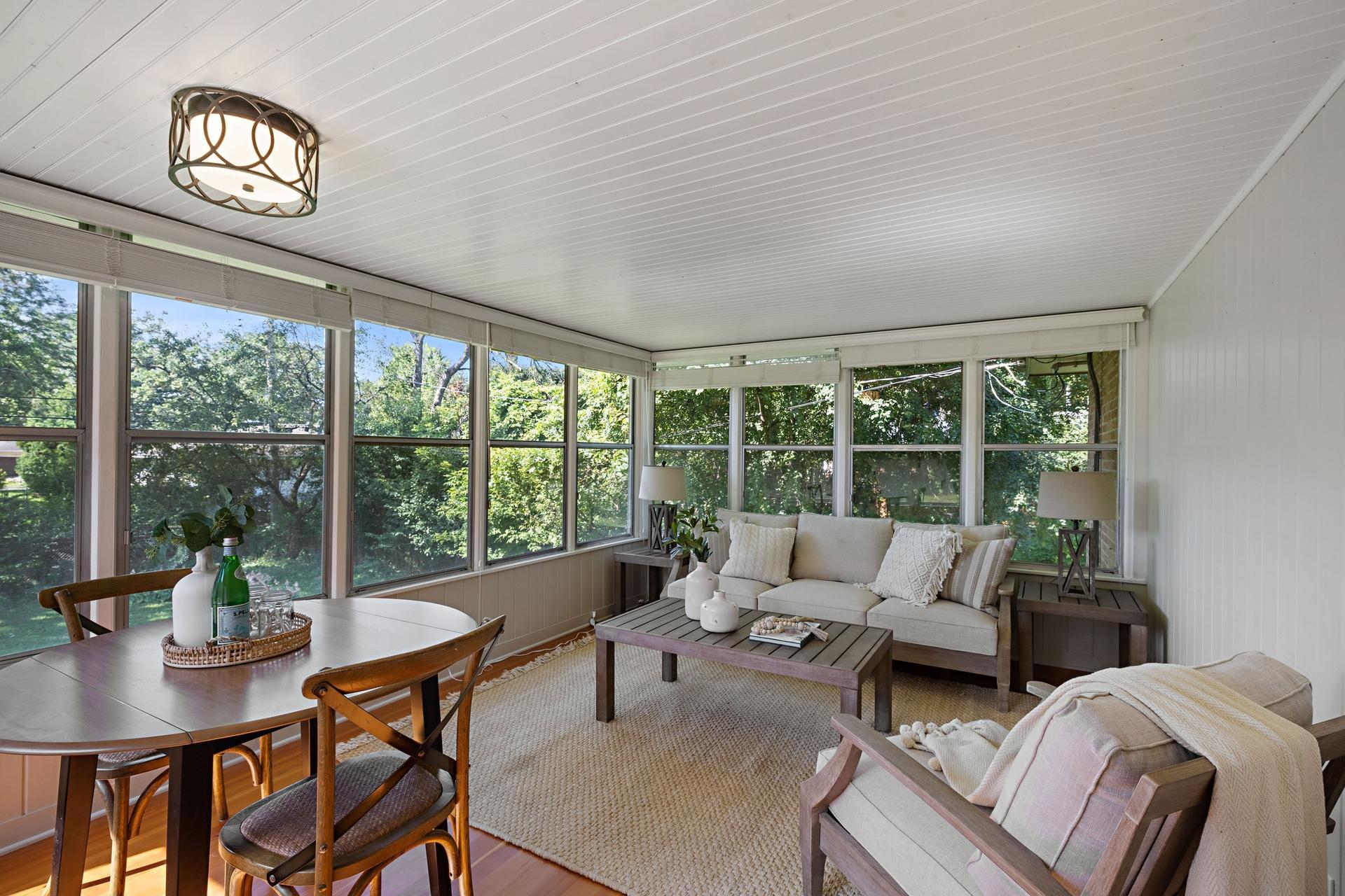 6109 Idylwood Drive