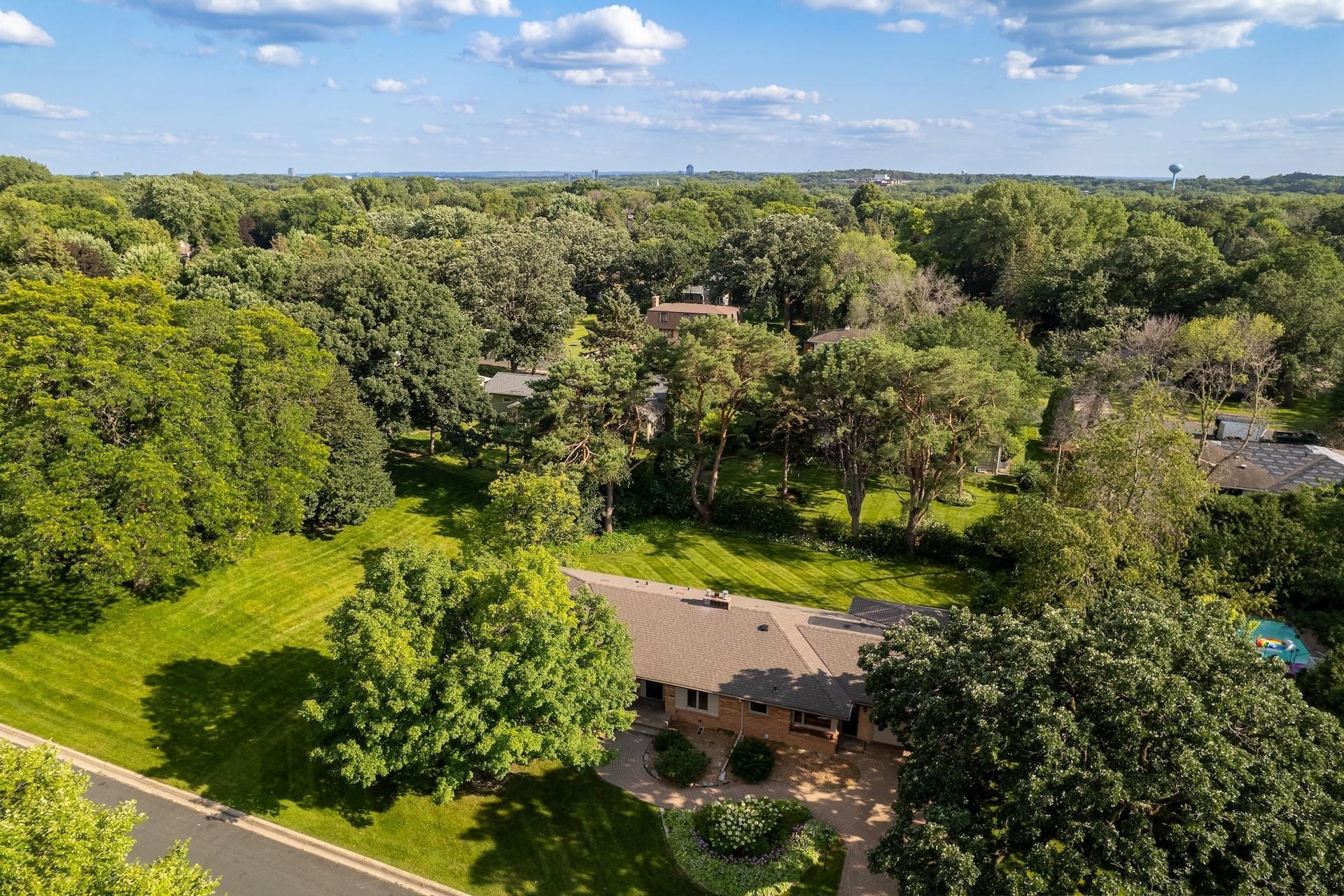 6109 Idylwood Drive