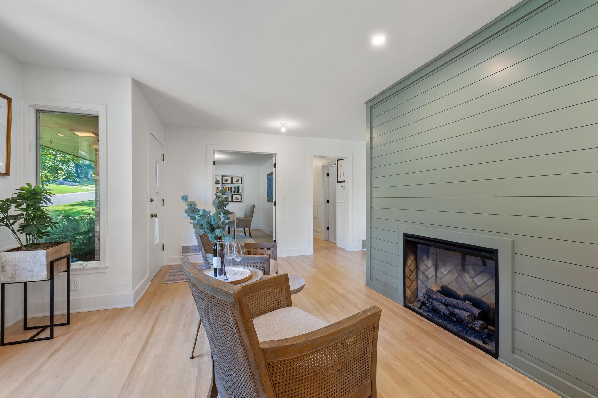 6109 Idylwood Drive