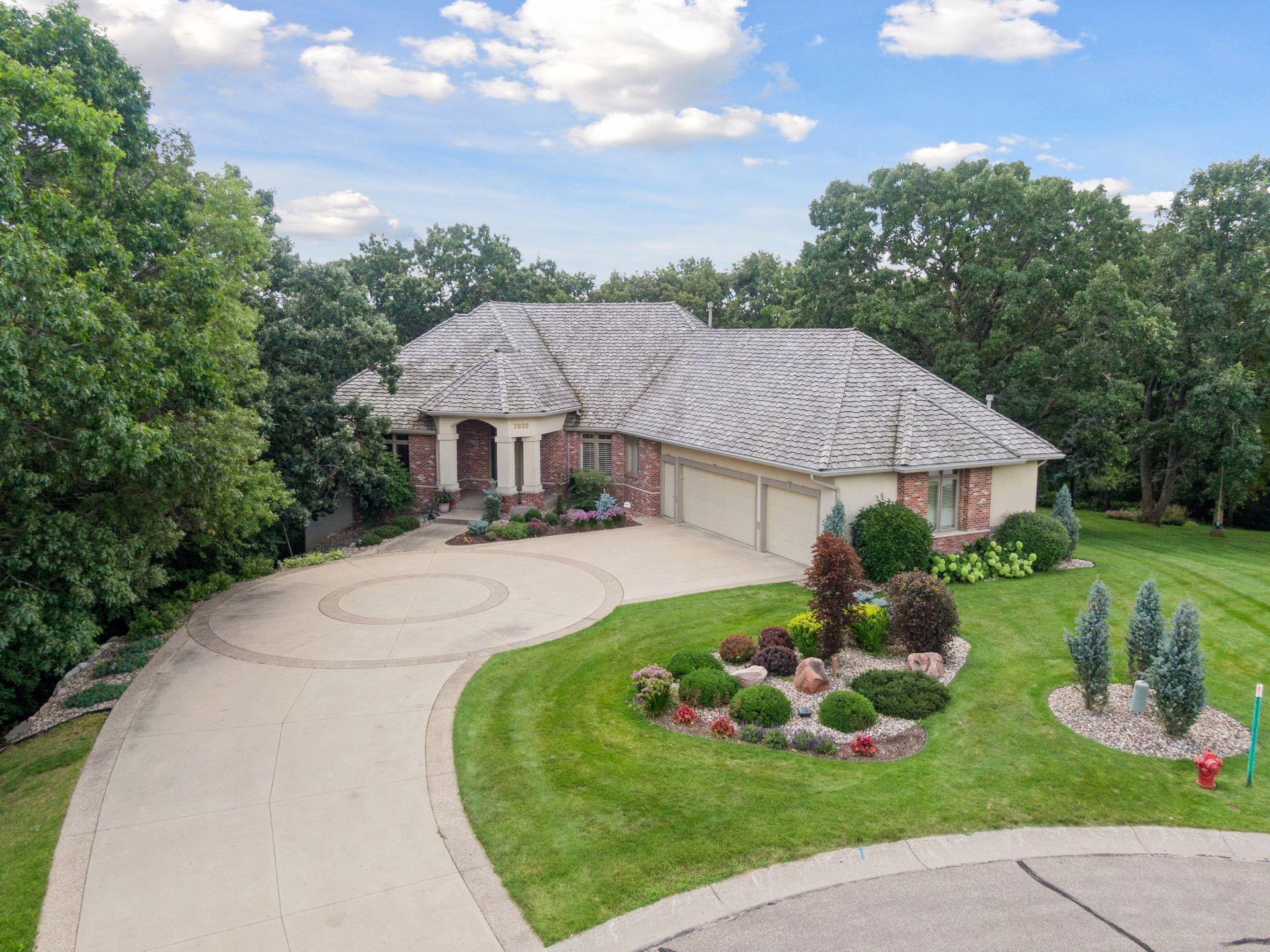 7020 Crowne Oak Road