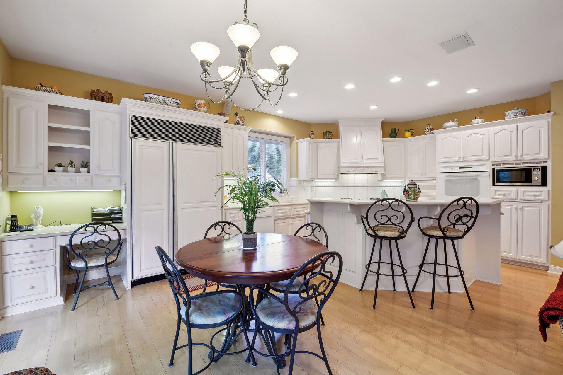 7020 Crowne Oak Road