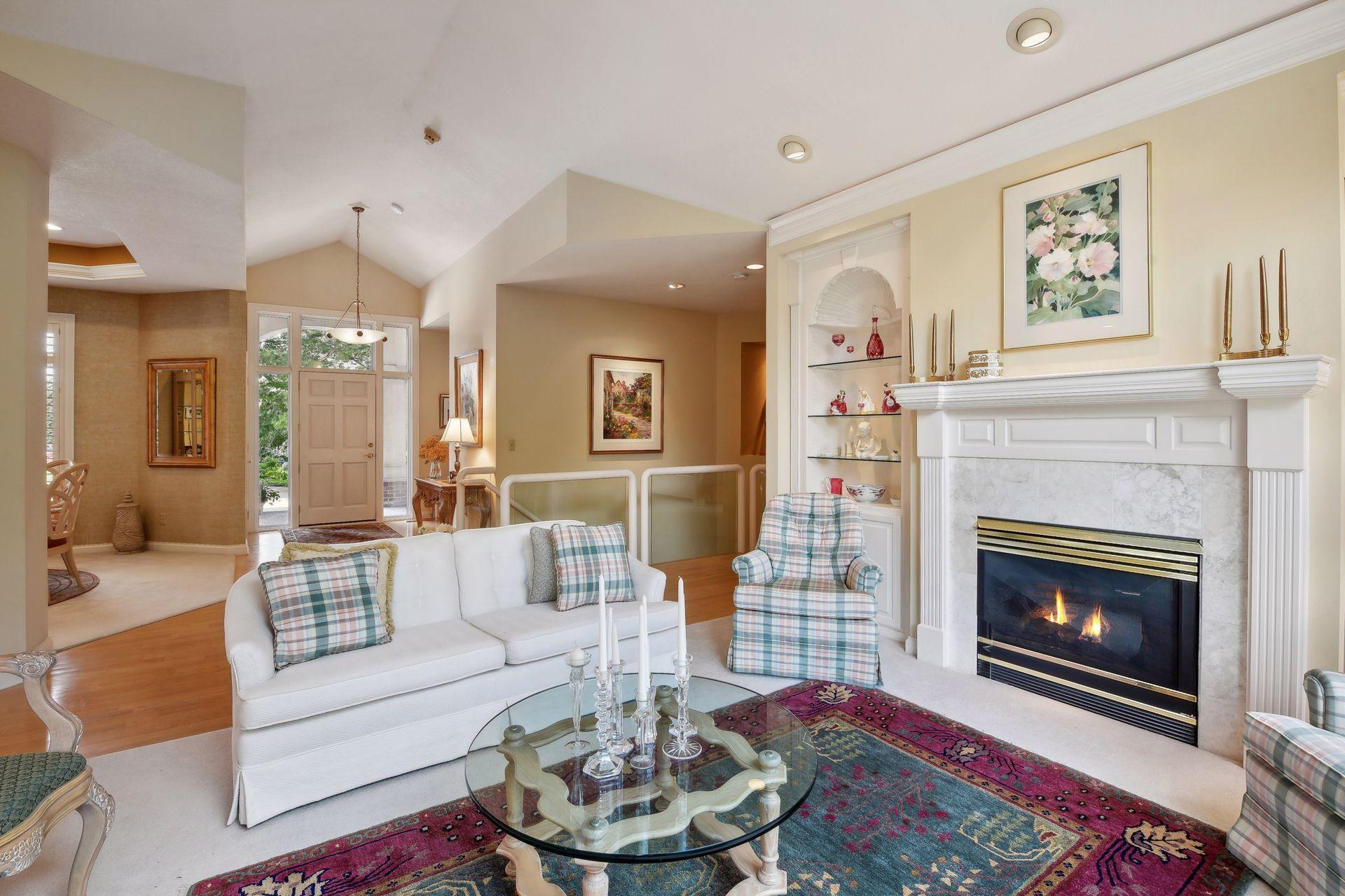 7020 Crowne Oak Road