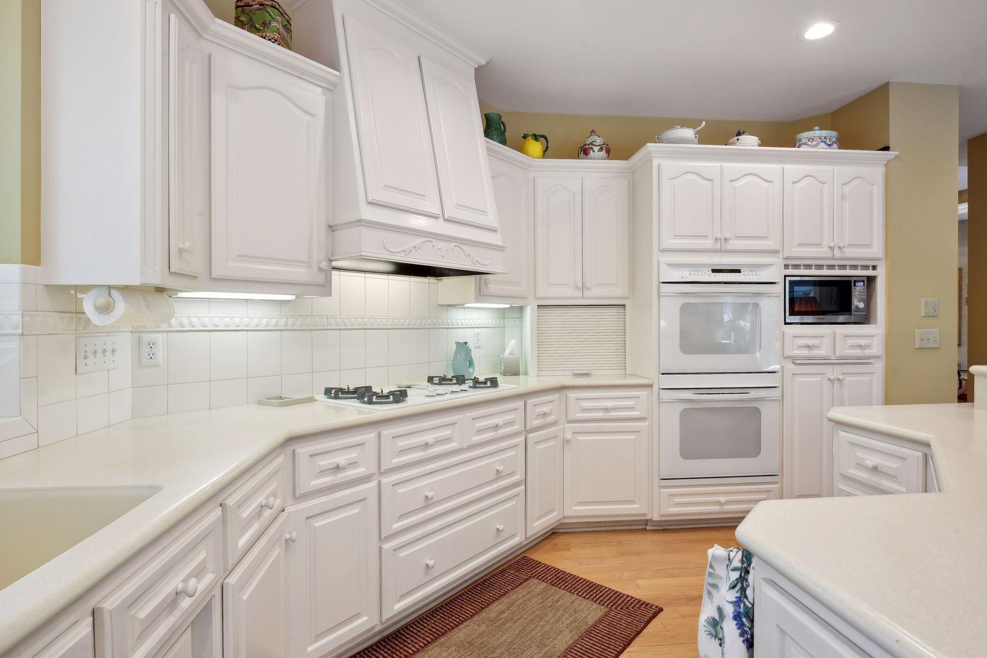 7020 Crowne Oak Road