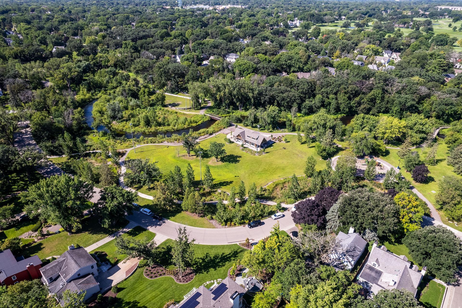 5205 Minnehaha Boulevard