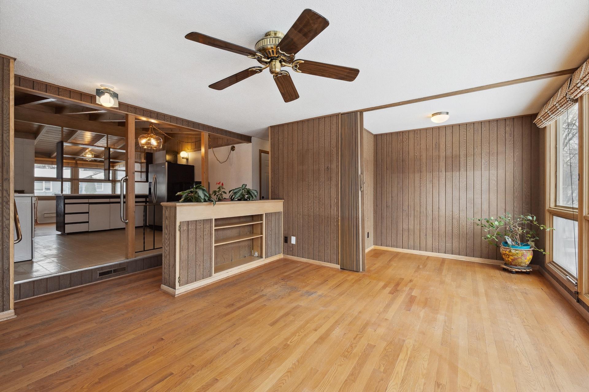 6105 Saint Johns Avenue