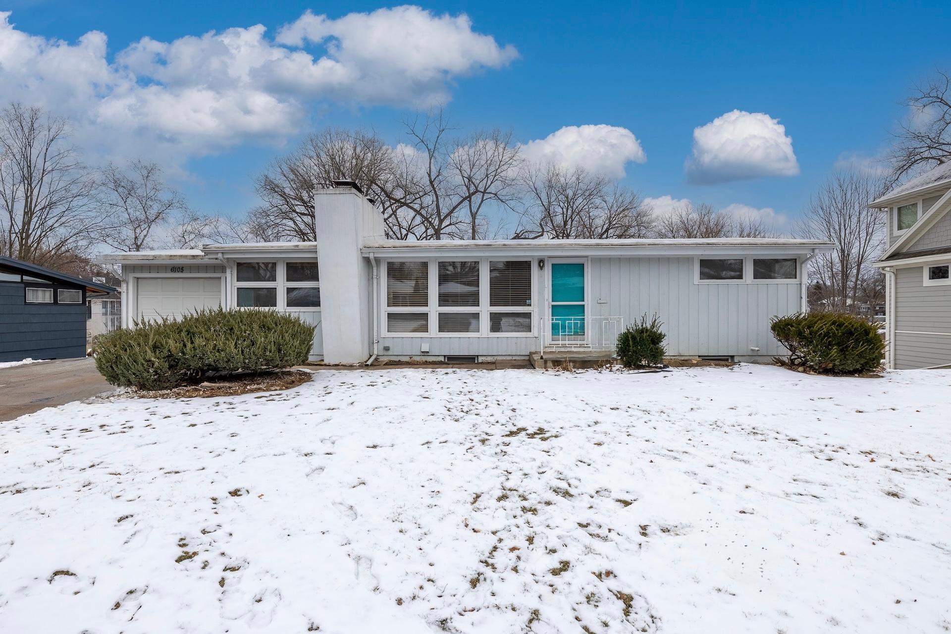 6105 Saint Johns Avenue