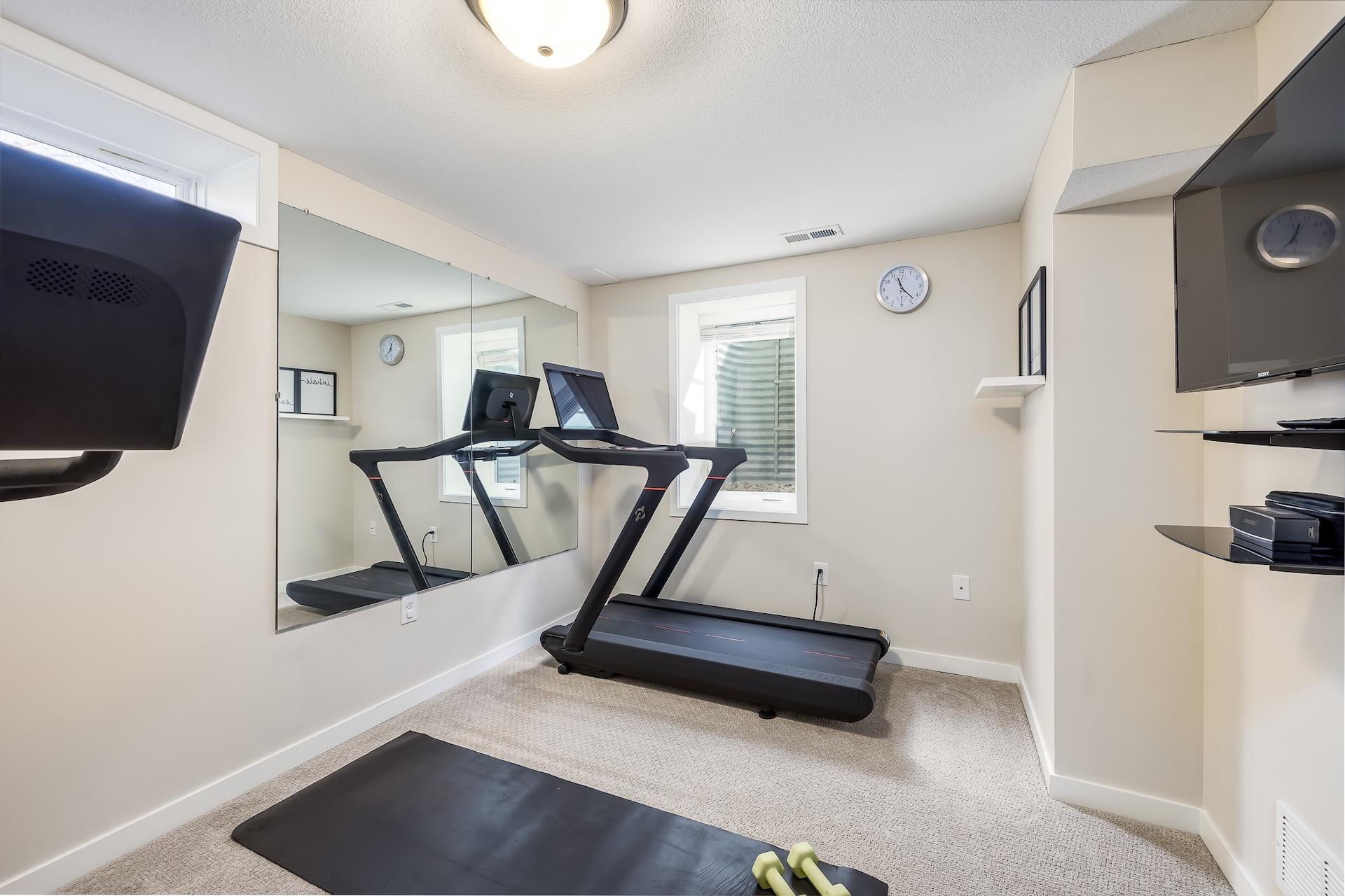 1325 Hartford Avenue