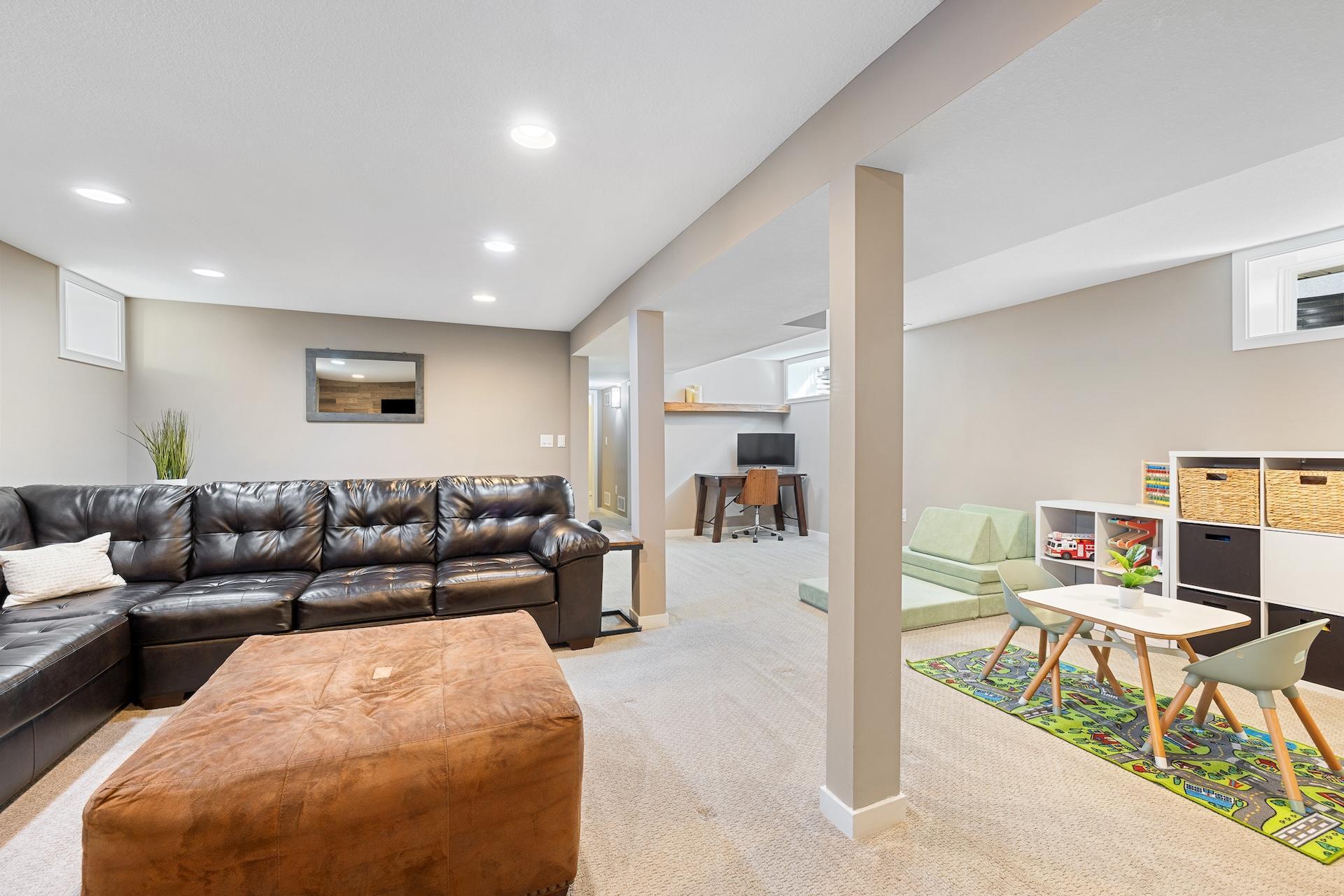 1325 Hartford Avenue