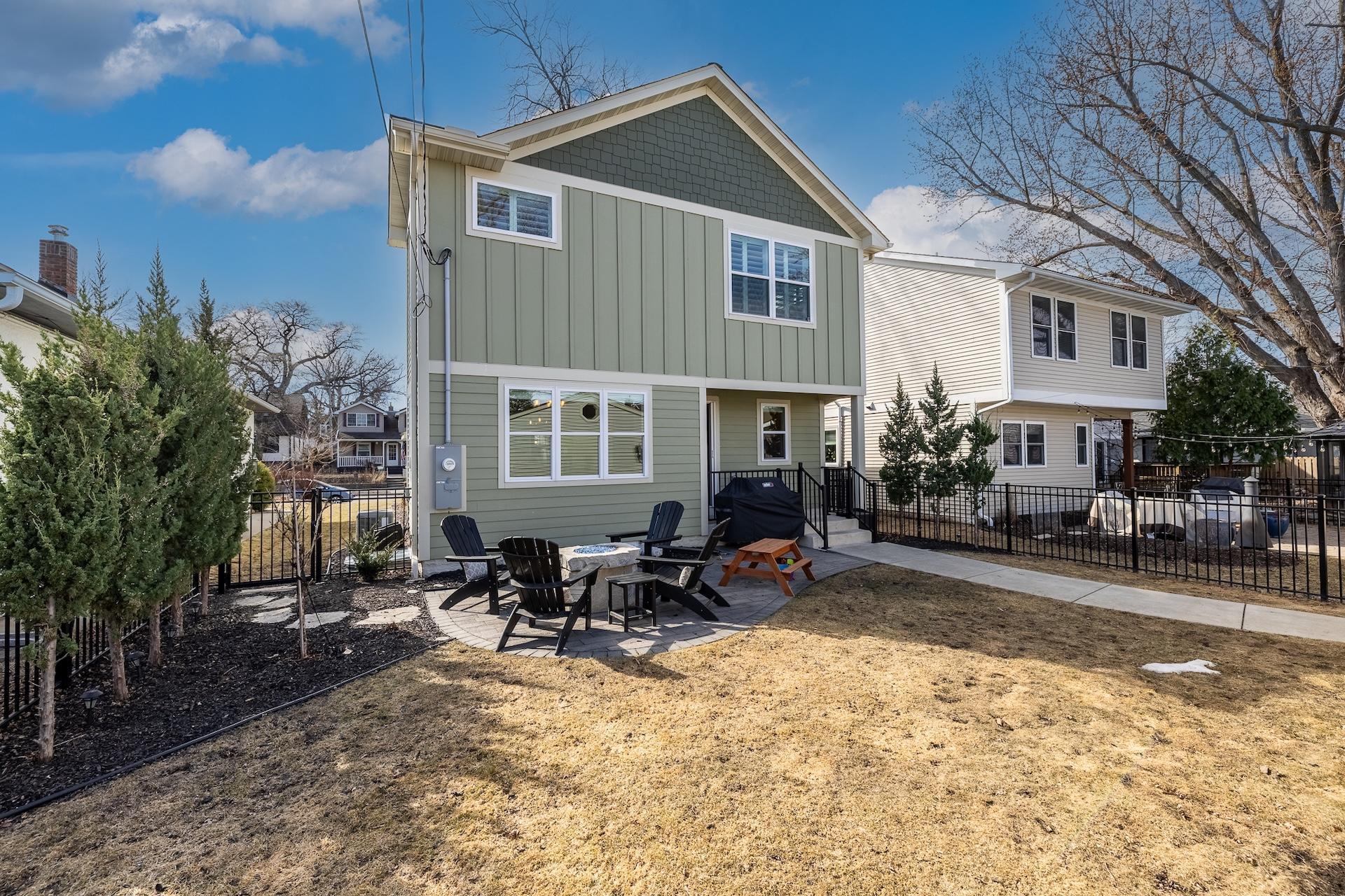 1325 Hartford Avenue