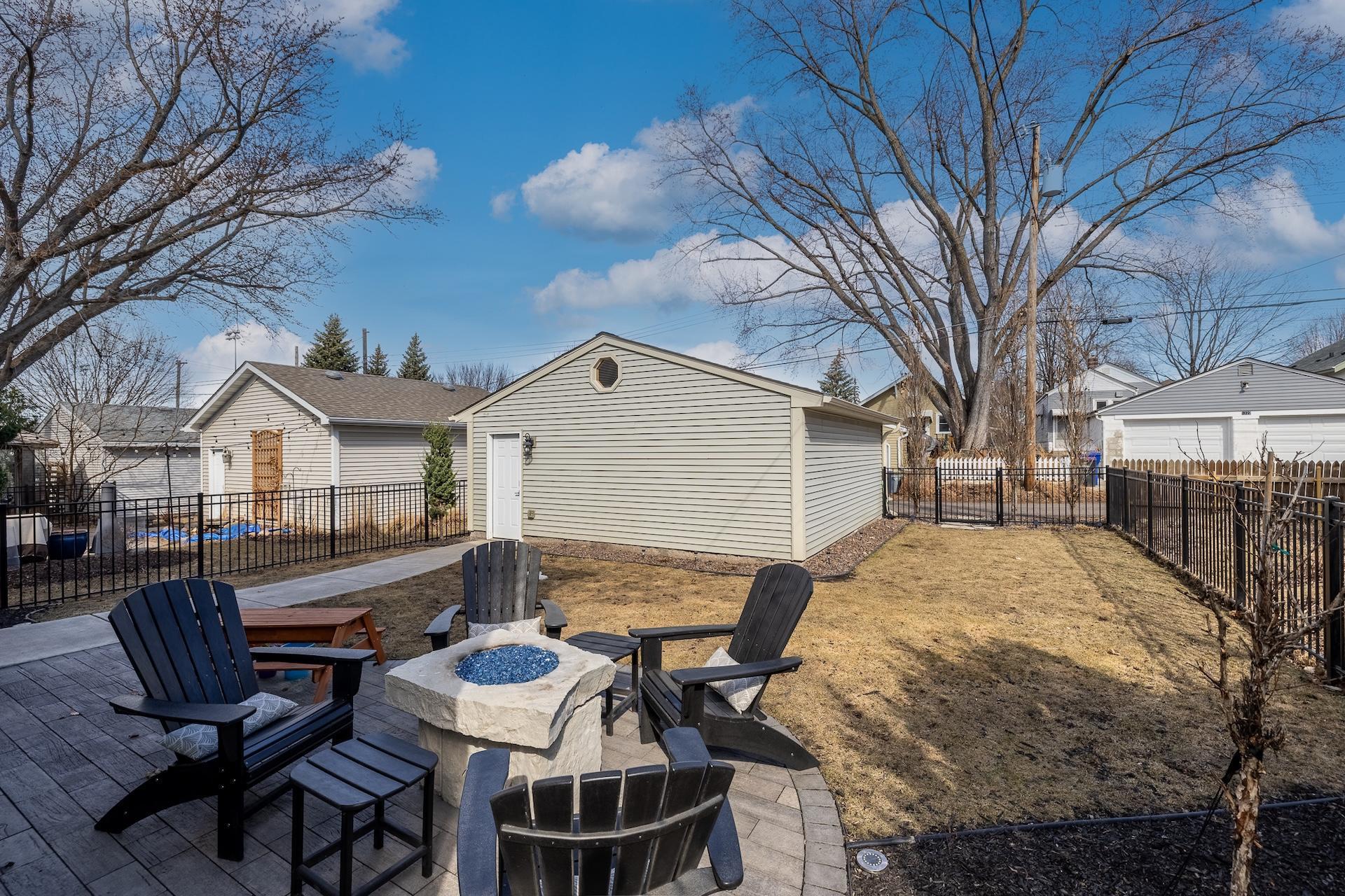 1325 Hartford Avenue