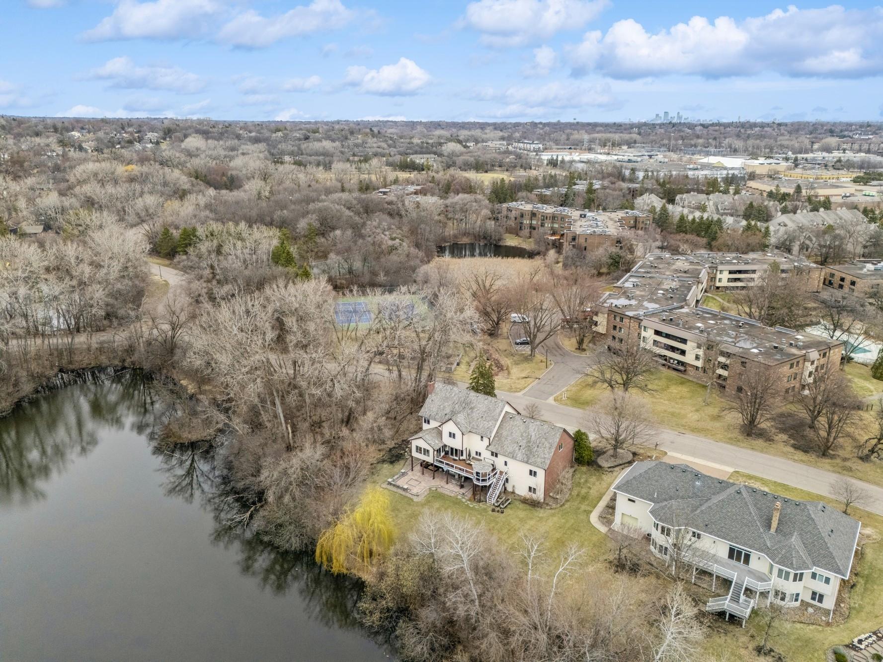 7600 Delaney Boulevard