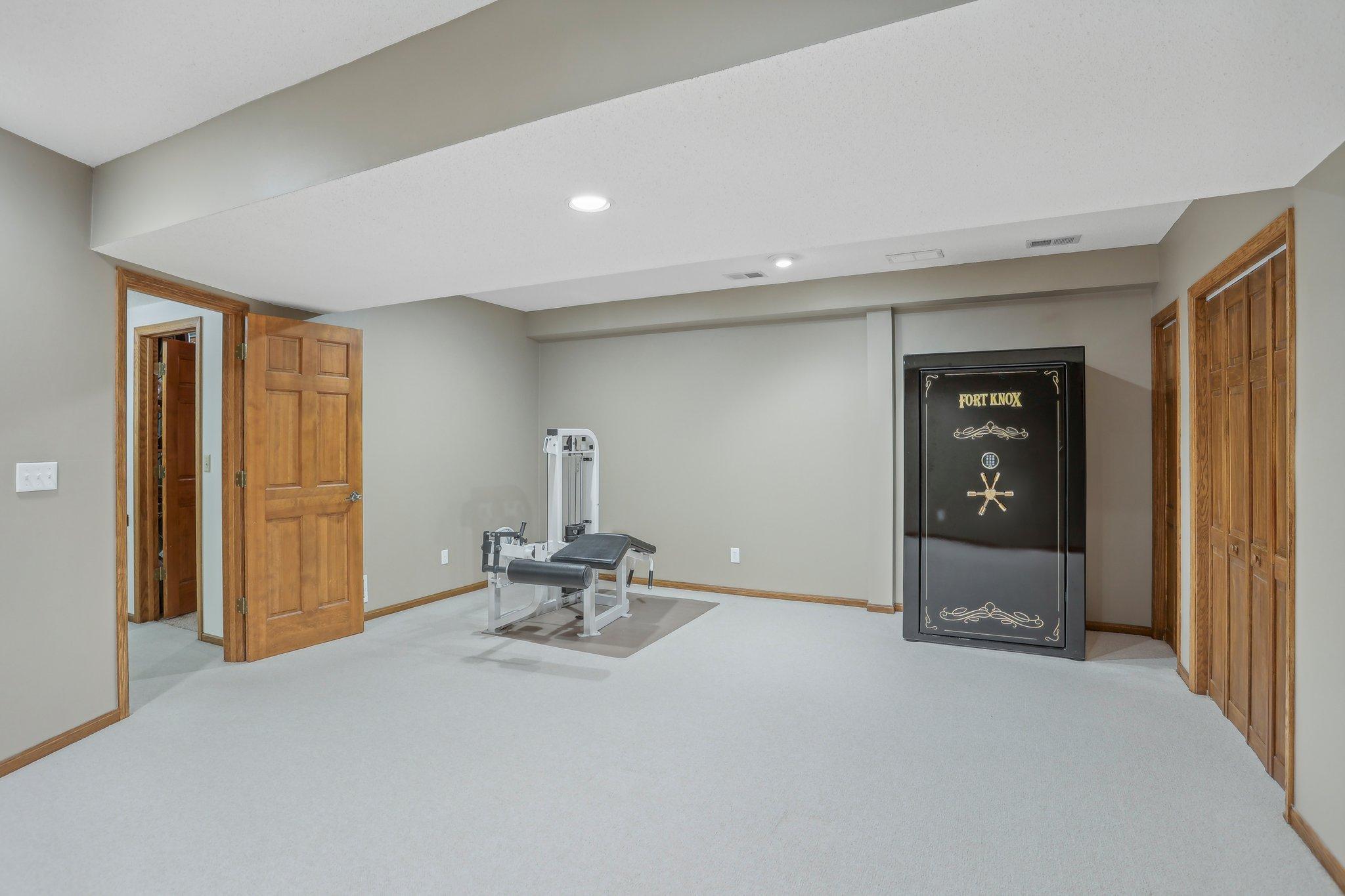 9300 Wyoming Avenue S