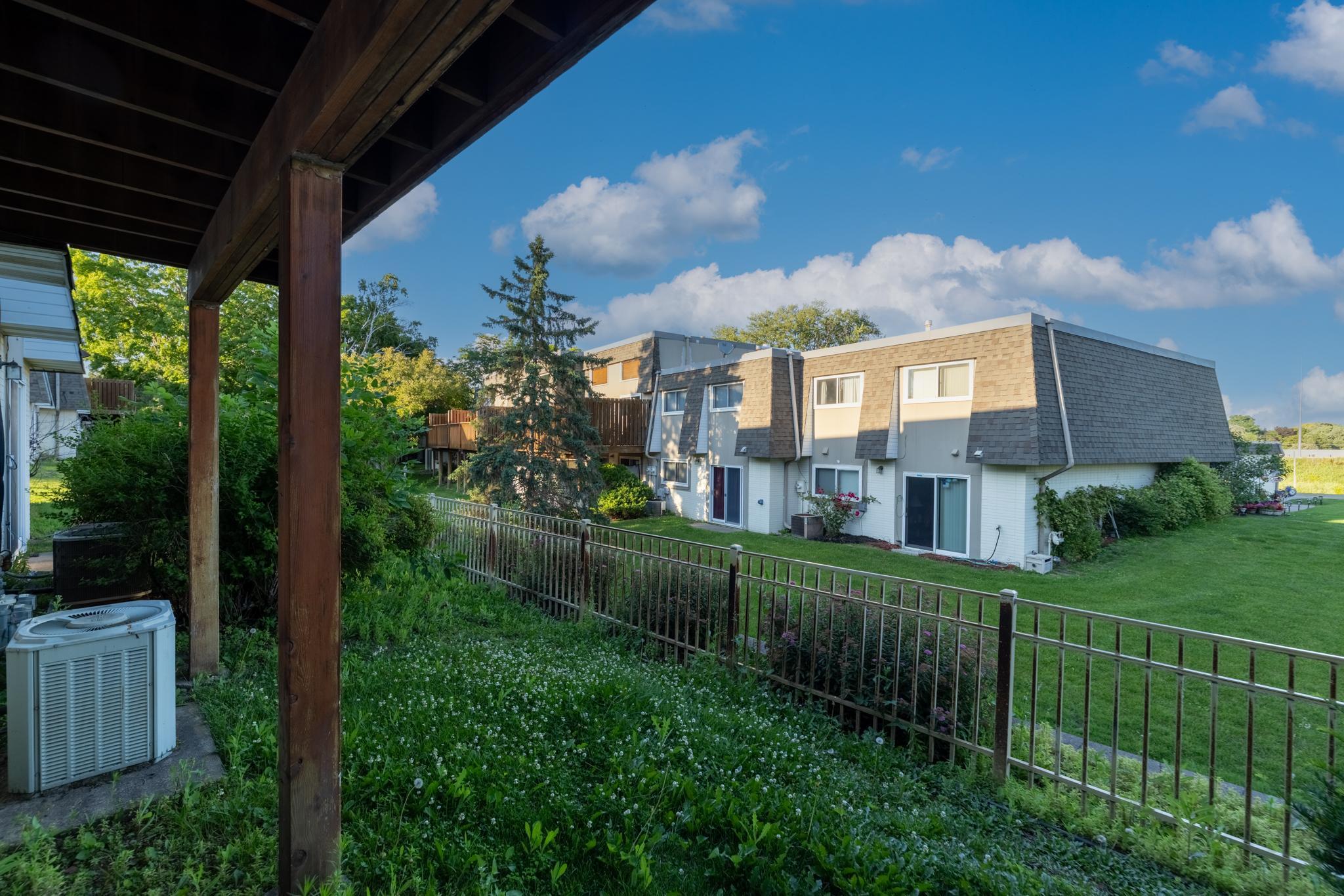 10535 Dupont Road S