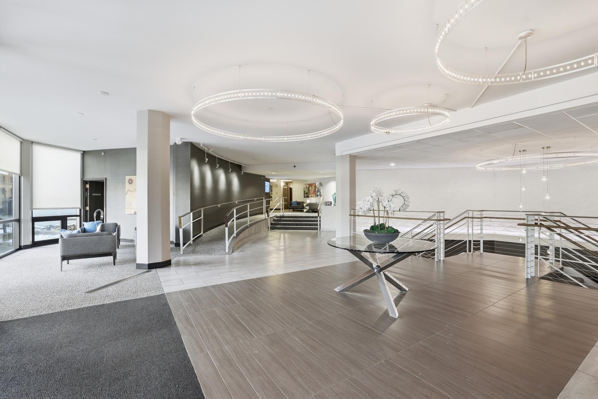 6566 France Avenue S Unit: 902