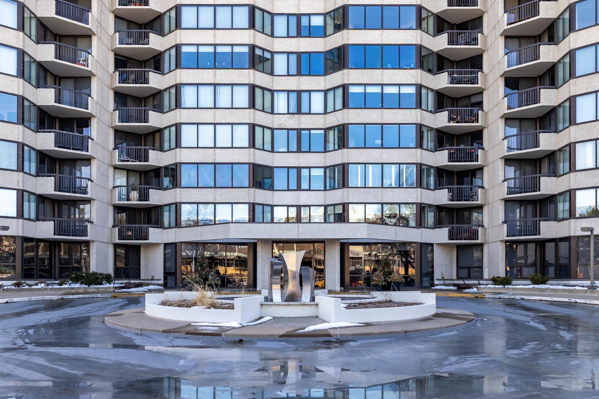 6566 France Avenue S Unit: 902