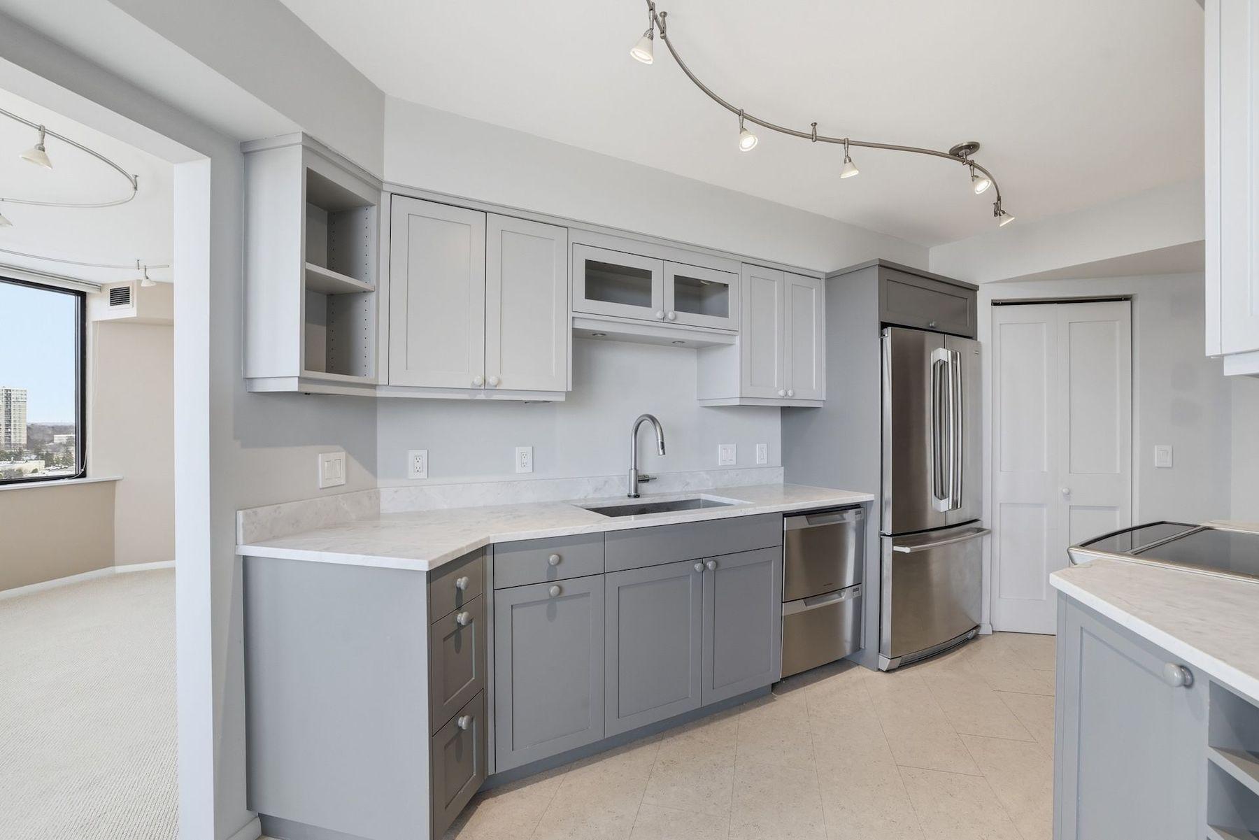 6566 France Avenue S Unit: 902