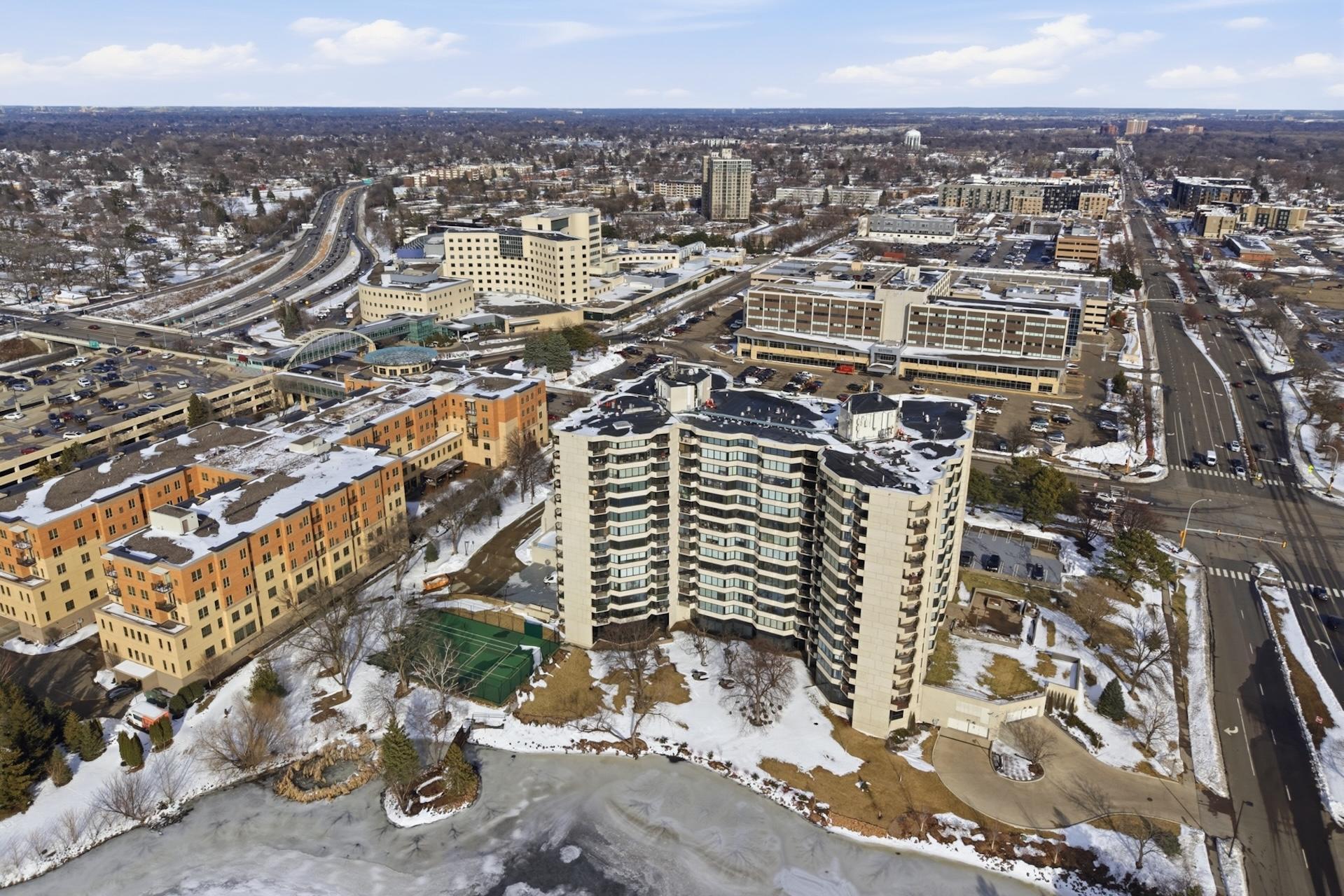 6566 France Avenue S Unit: 902