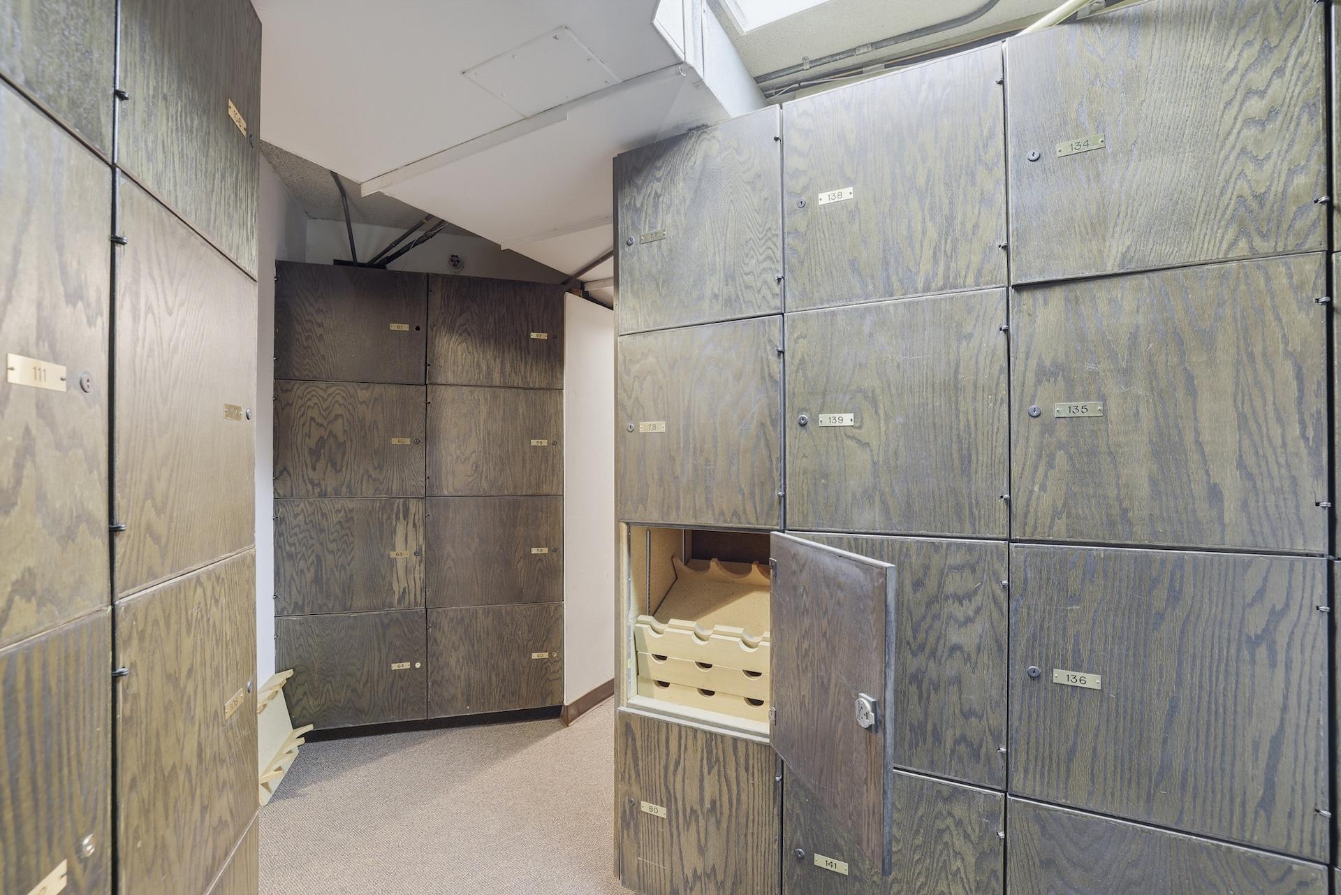 6566 France Avenue S Unit: 902