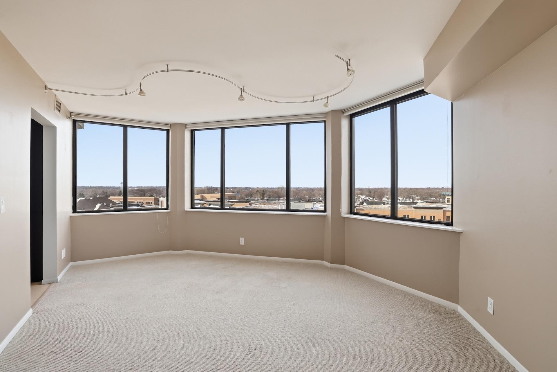 6566 France Avenue S Unit: 902