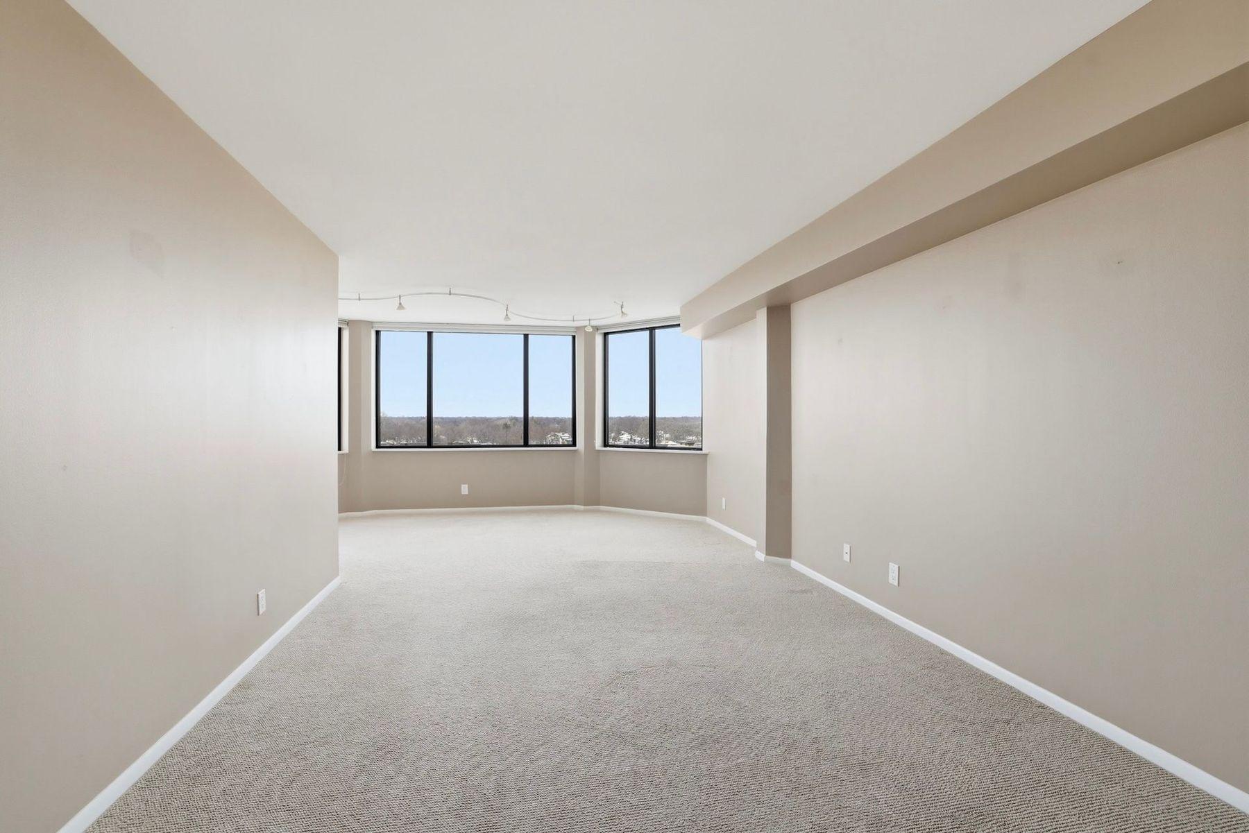 6566 France Avenue S Unit: 902